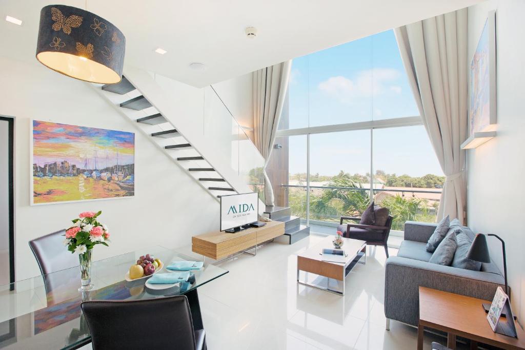 Double Capacity 6 Three Bedroom