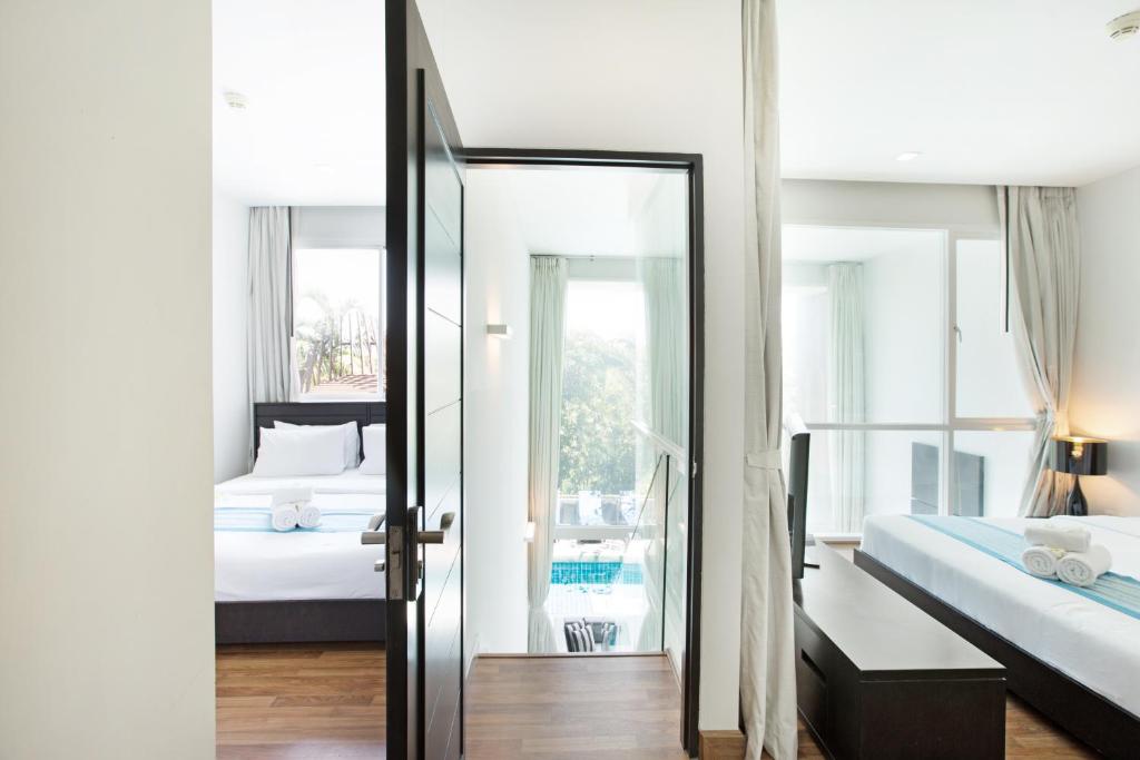 Double Capacity 6 Three Bedroom