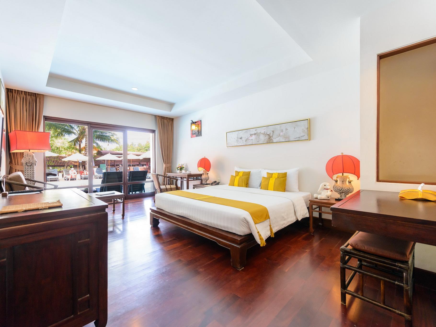 Double or Twin Deluxe Pool View