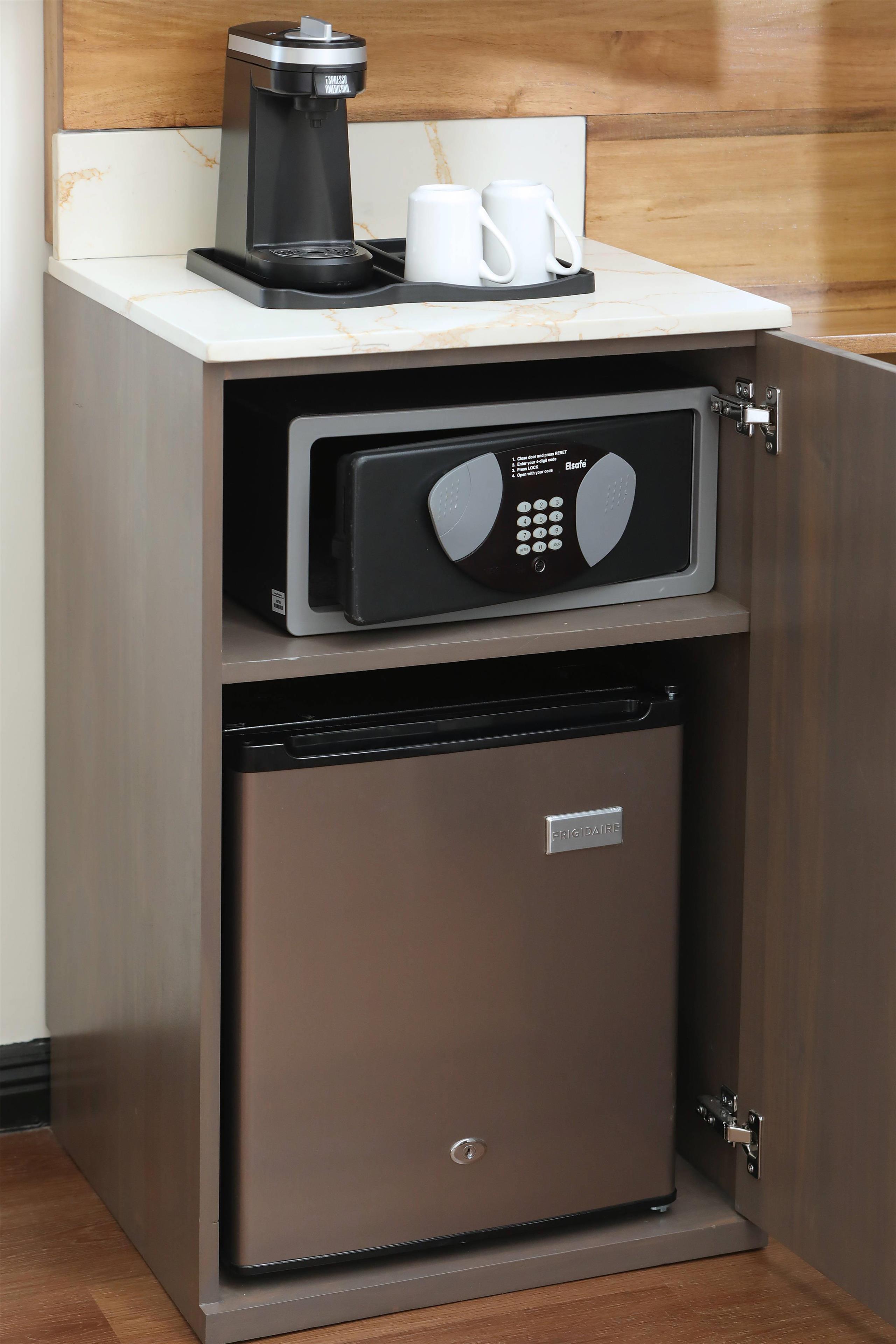 Quadruple Two Double Beds Non Smoking