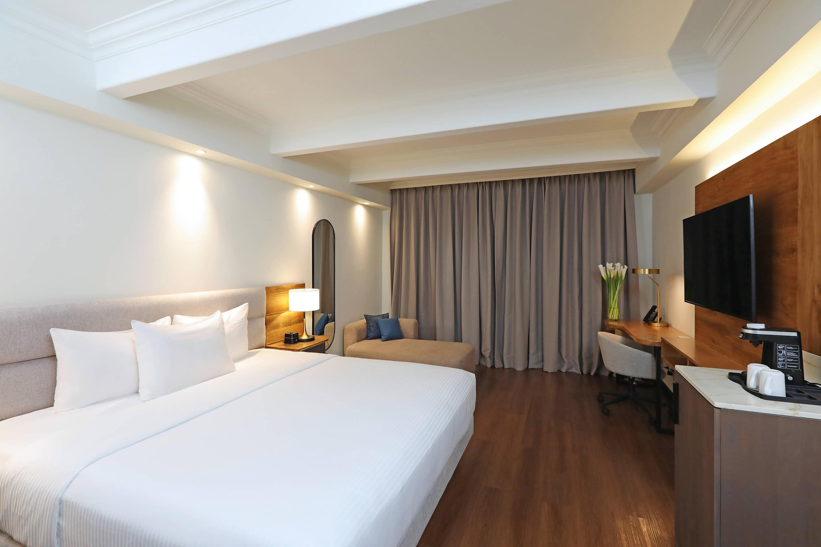 Double King Bed Non Smoking