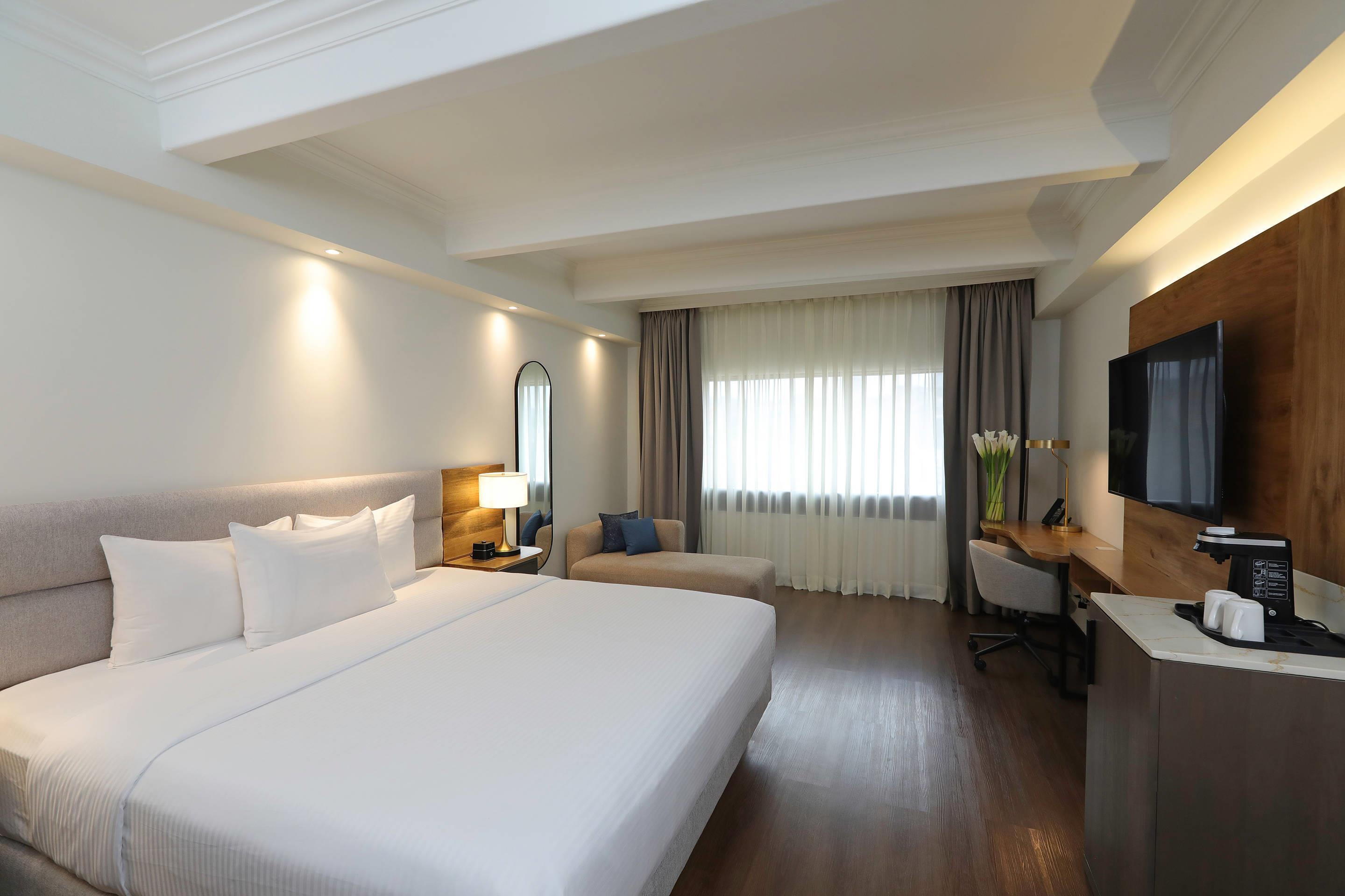 Double King Bed Non Smoking