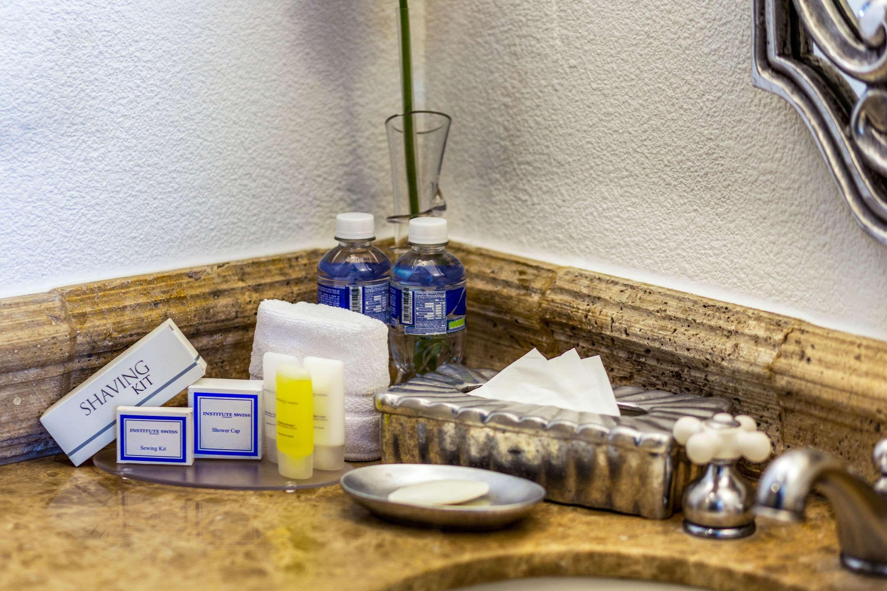 Quadruple Two Double Beds Non Smoking