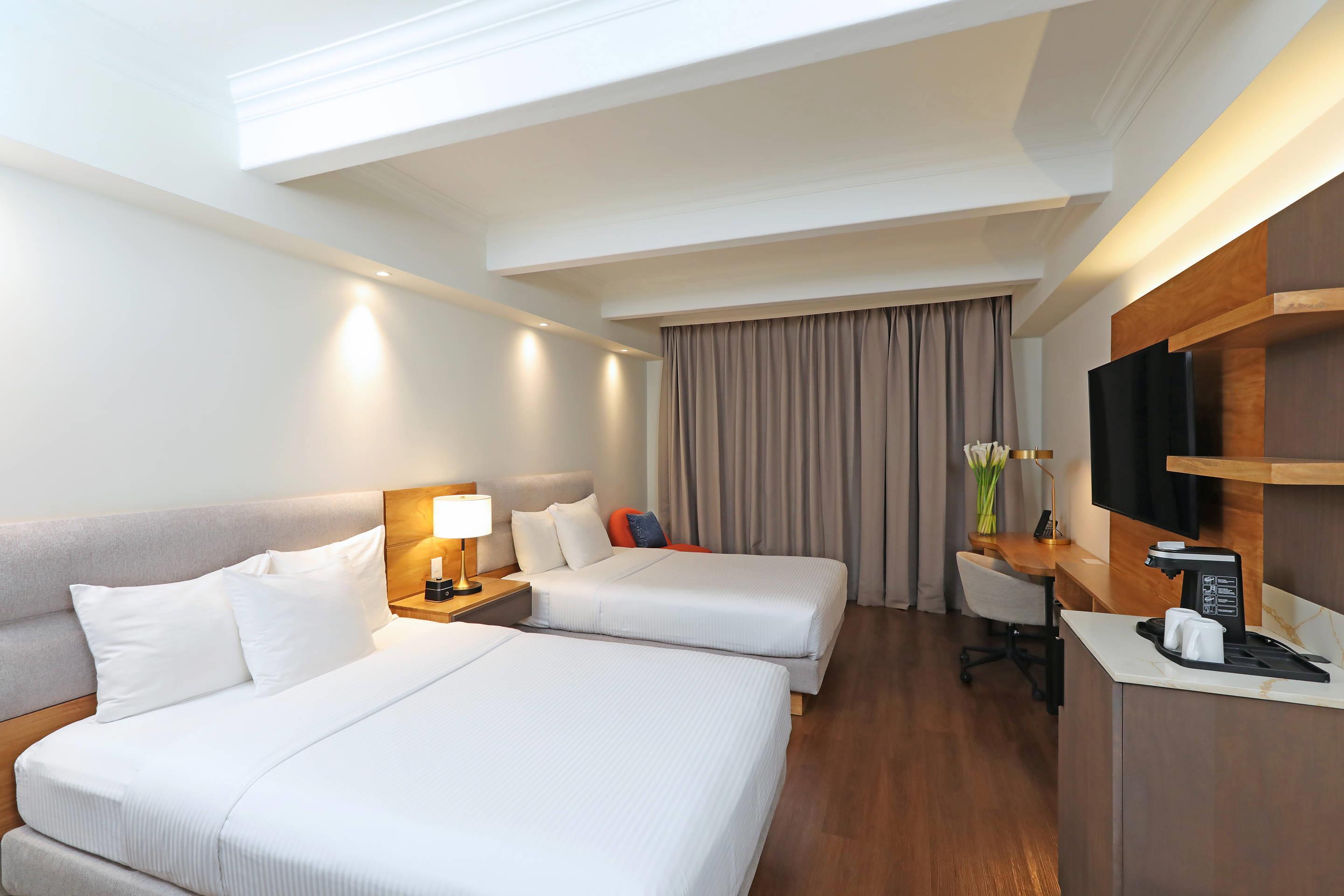 Quadruple Two Double Beds Non Smoking