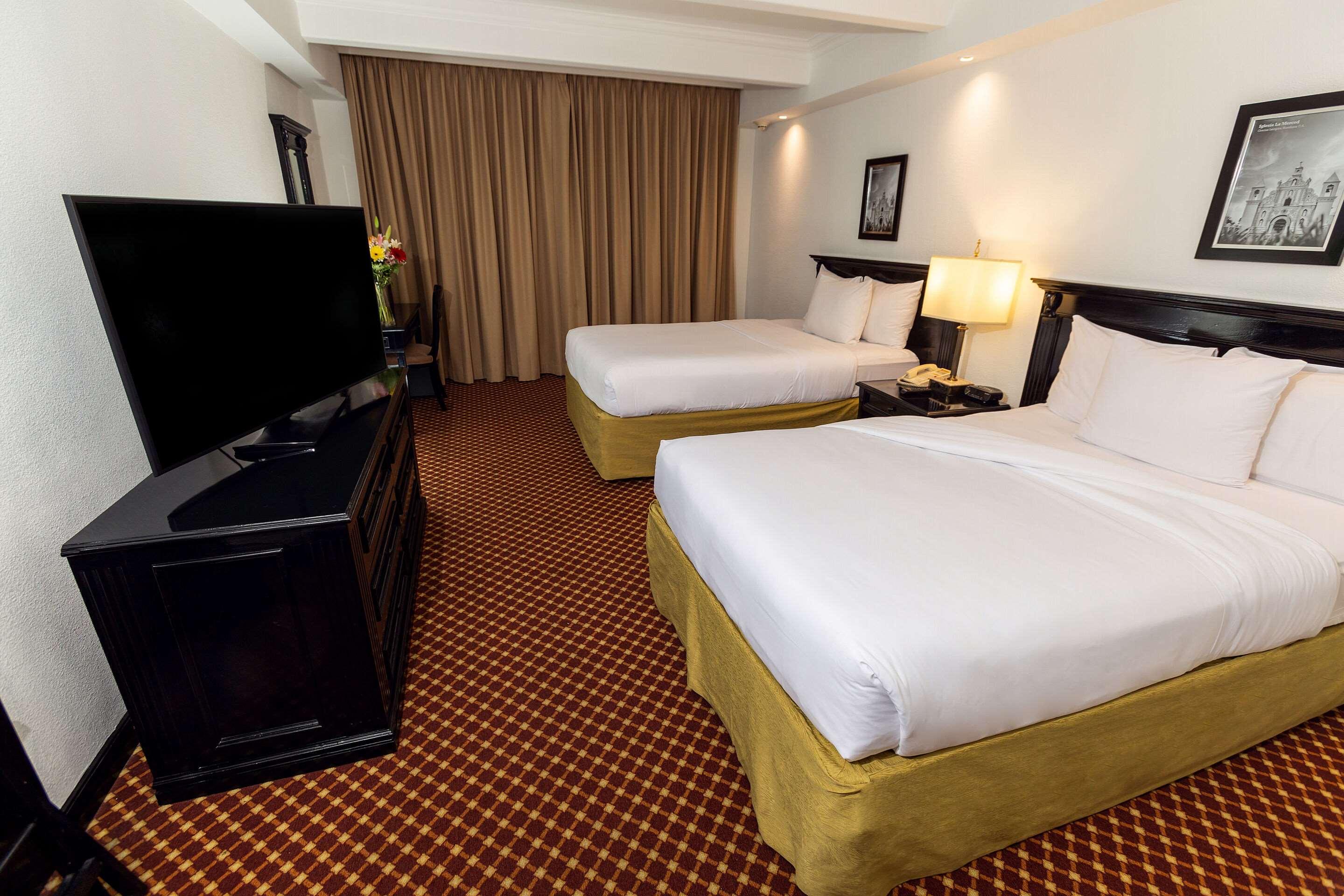 Quadruple Two Double Beds Non Smoking