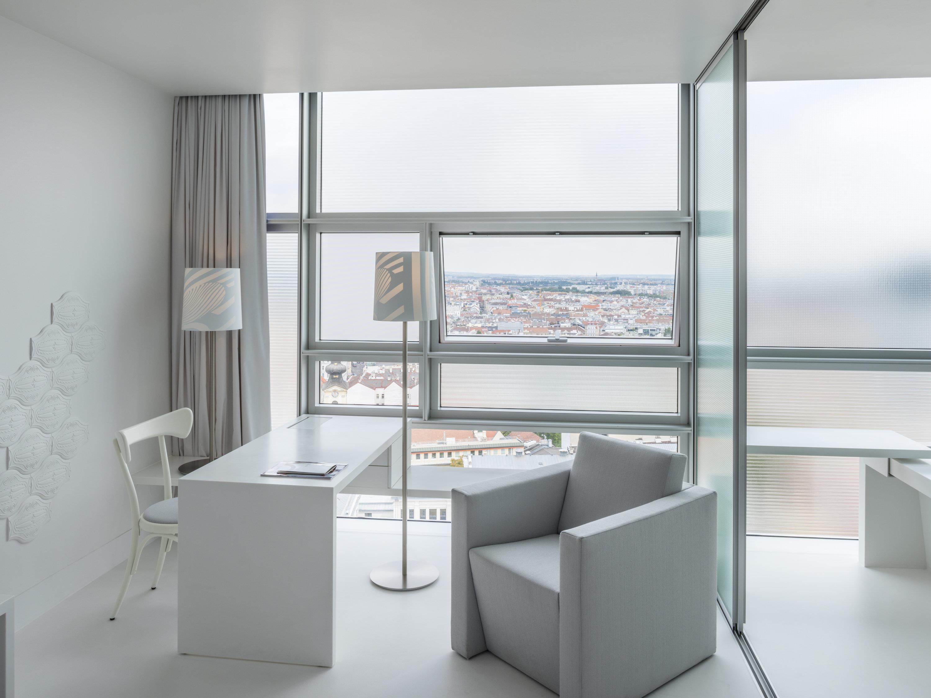 Double Superior Queen Bed