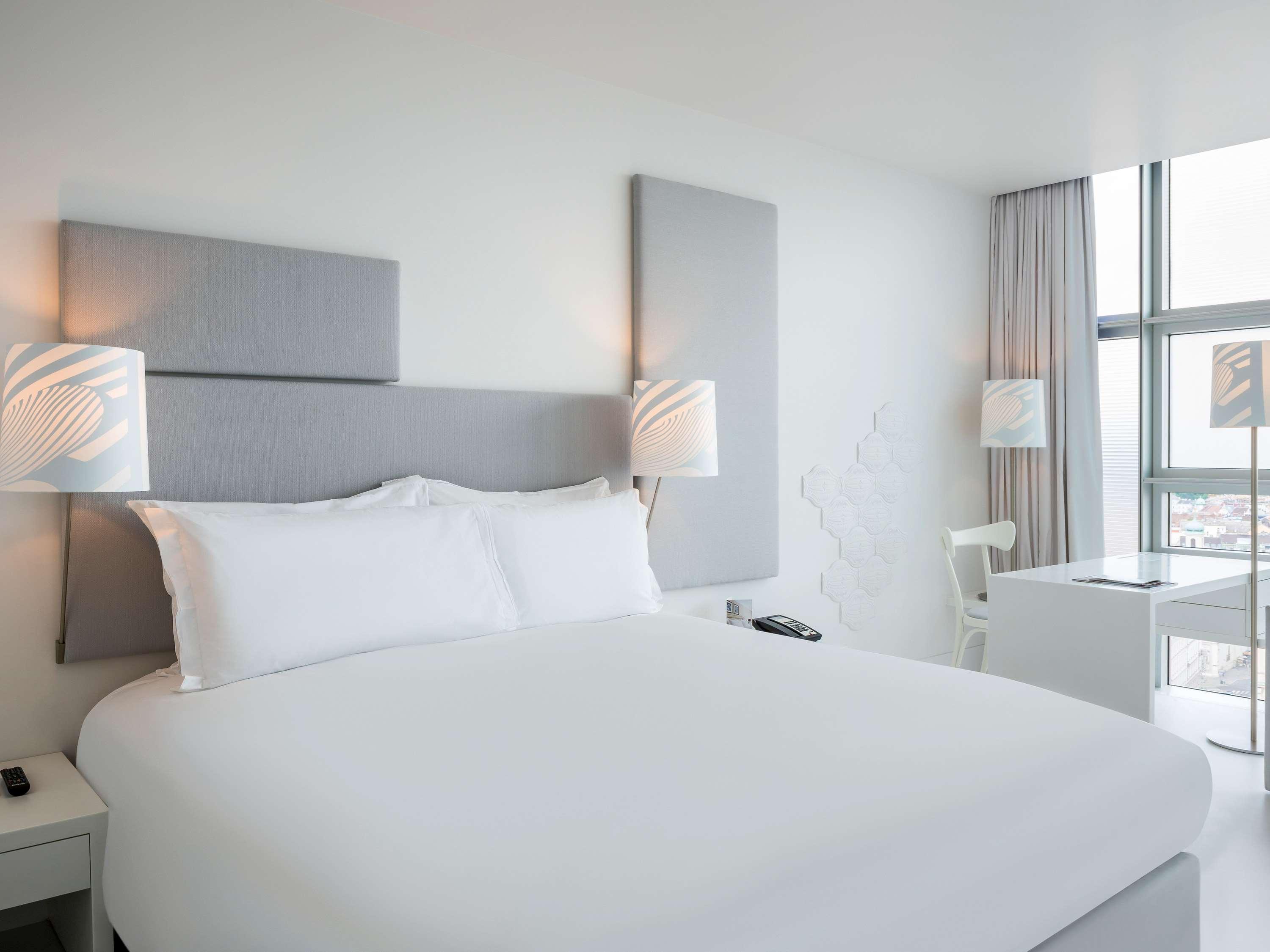 Double Queen Size Bed