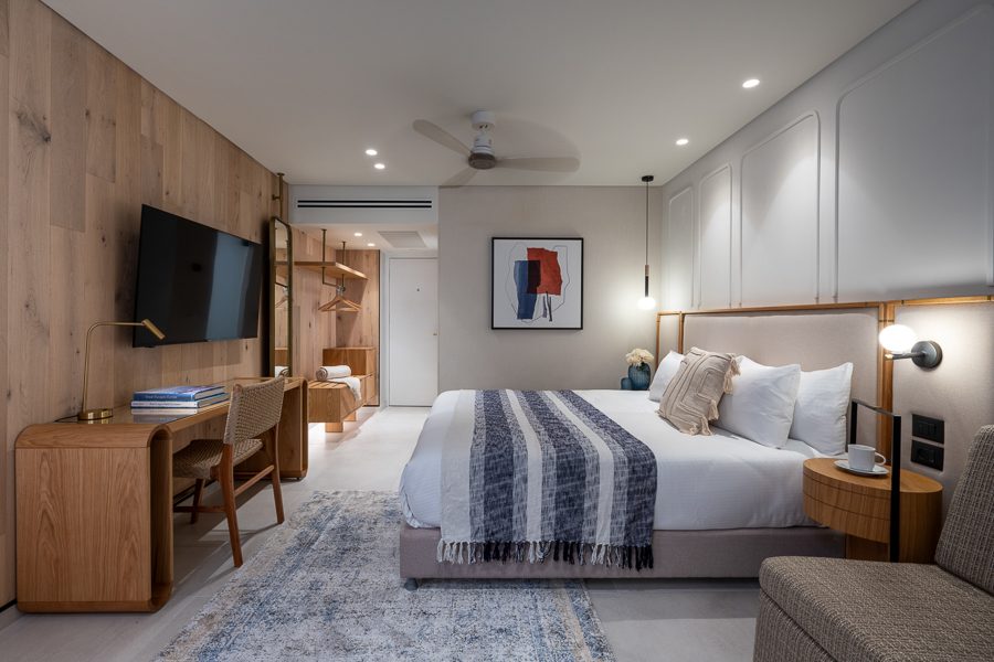 Family Room City View Two Beds