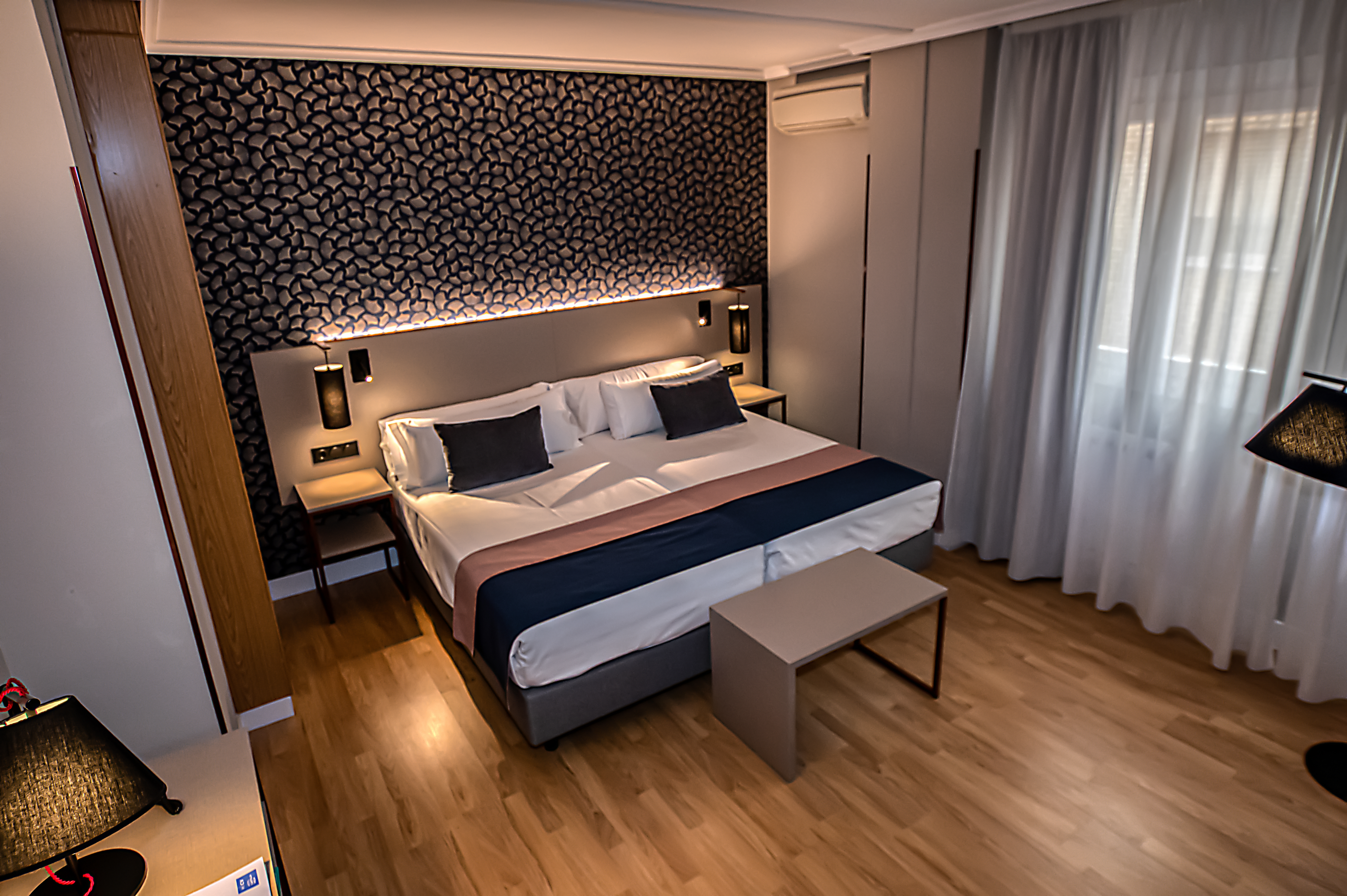 Double or Twin Standard