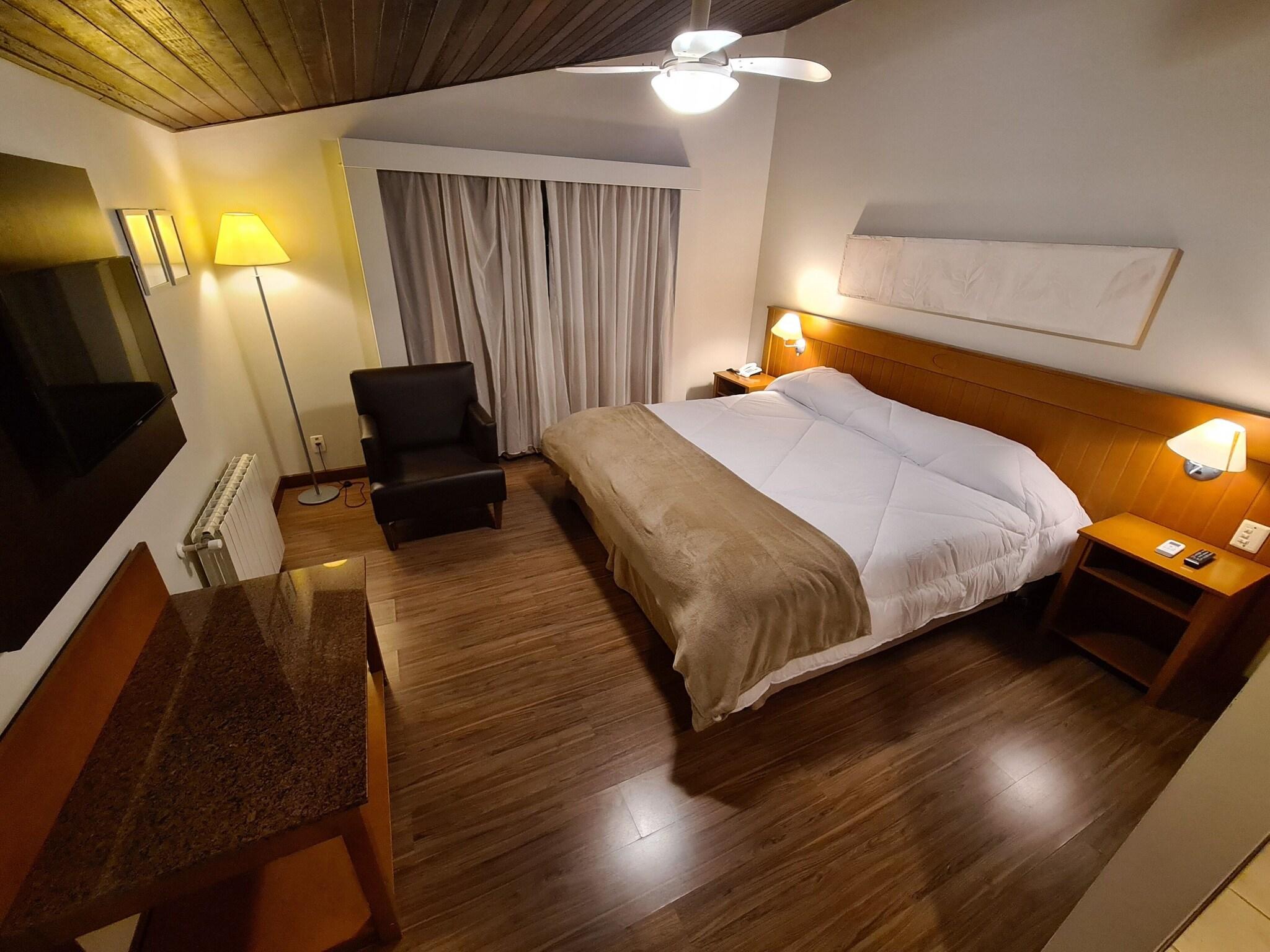 Double Superior King Bed