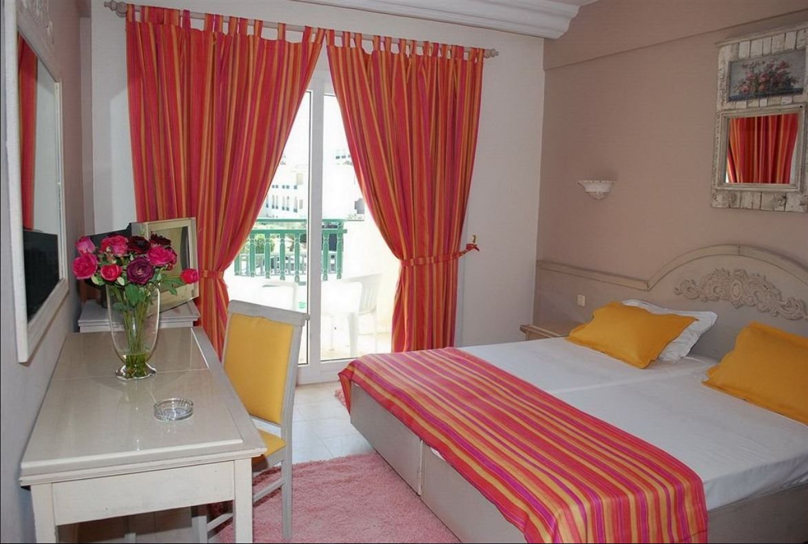 Double or Twin Standard