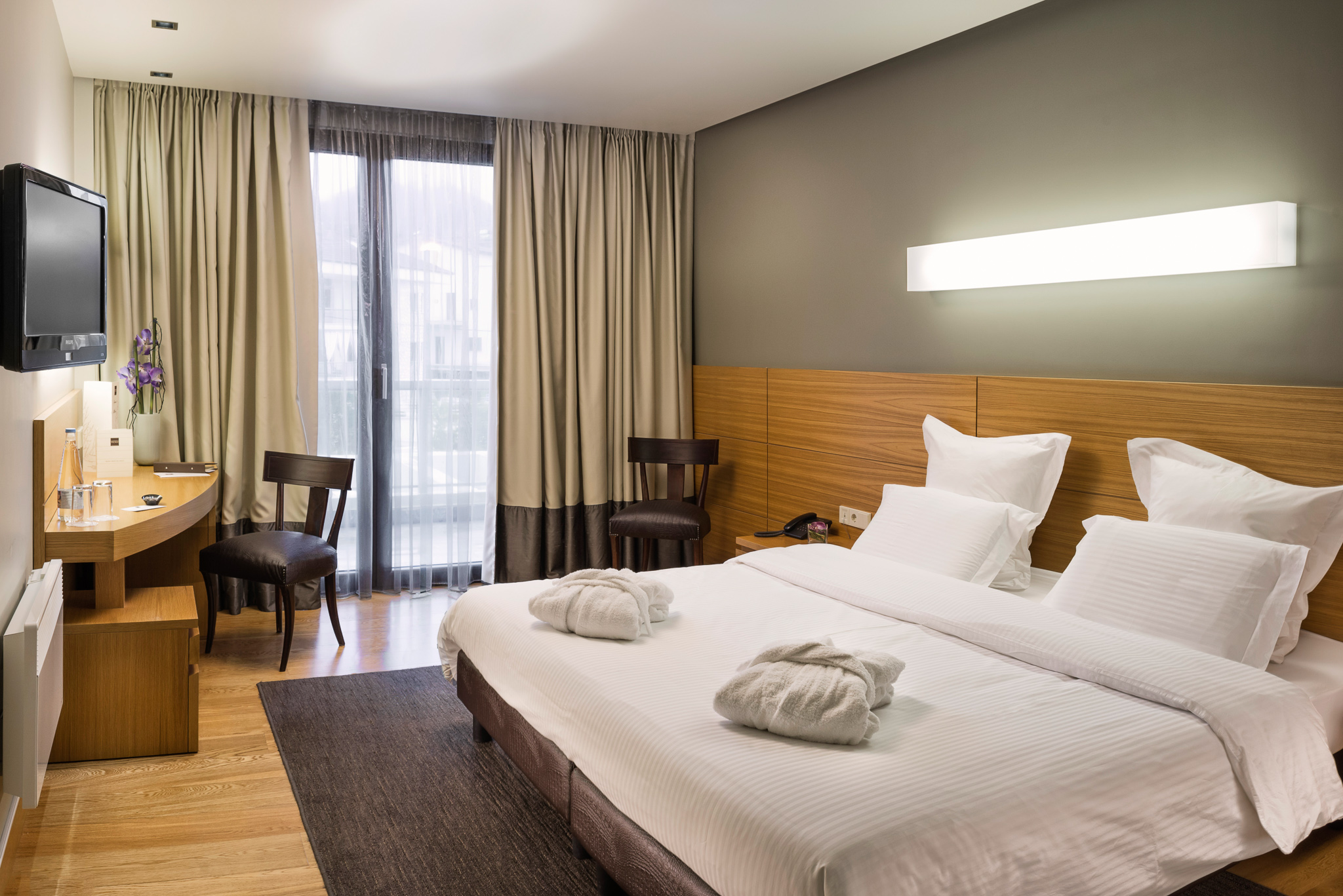 Double or Twin Standard