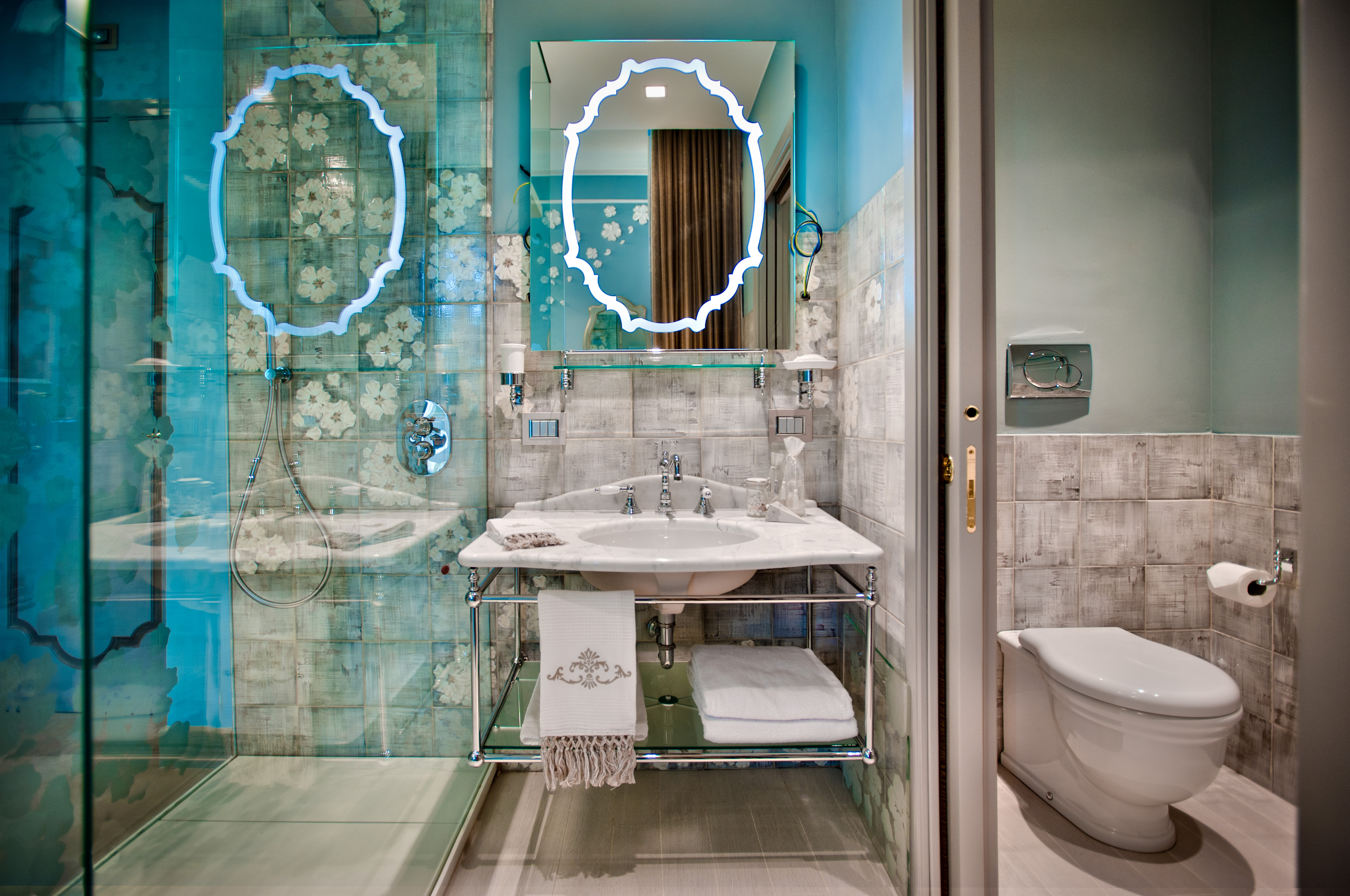 Double Single Executive