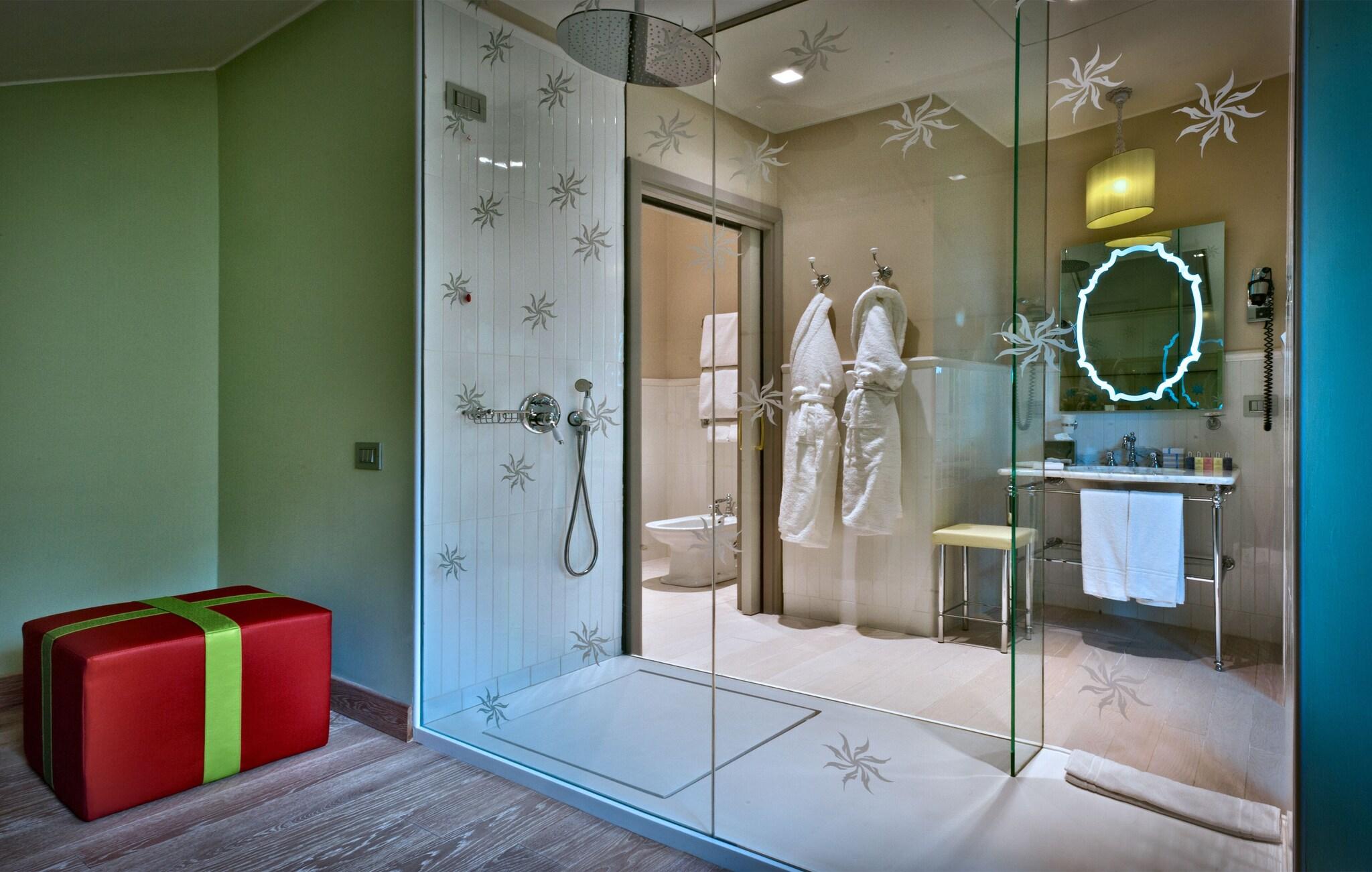 Double or Twin Deluxe