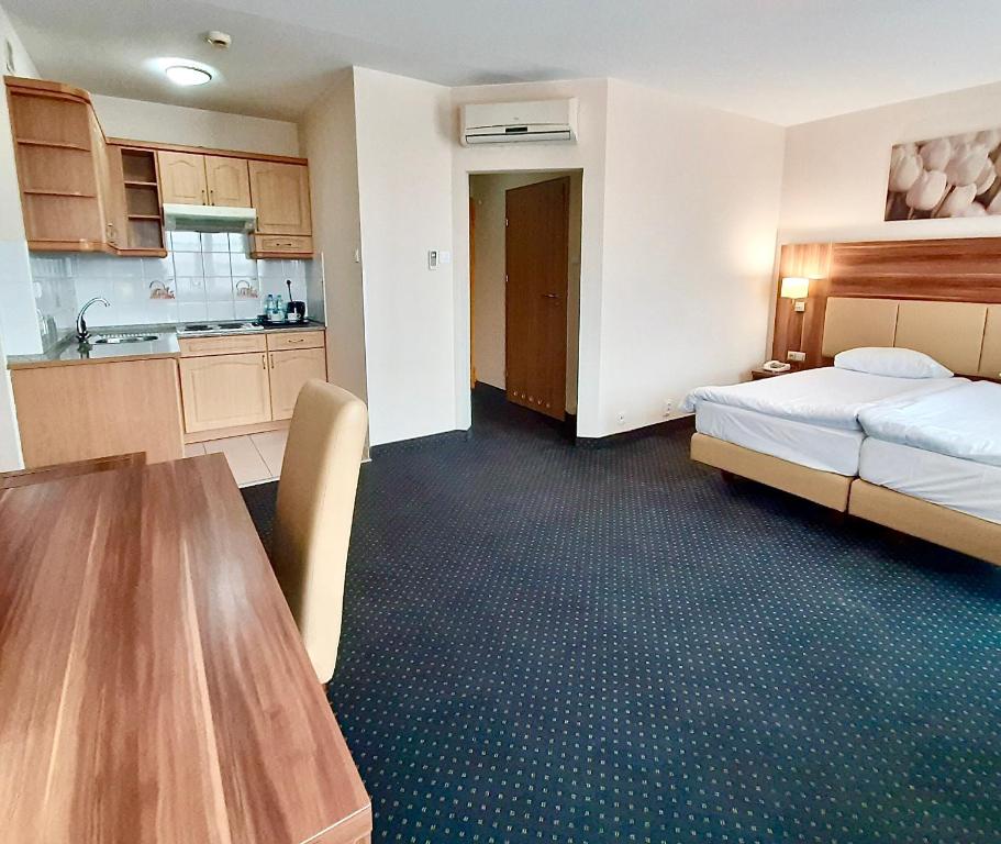 Double or Twin Deluxe with Balcony