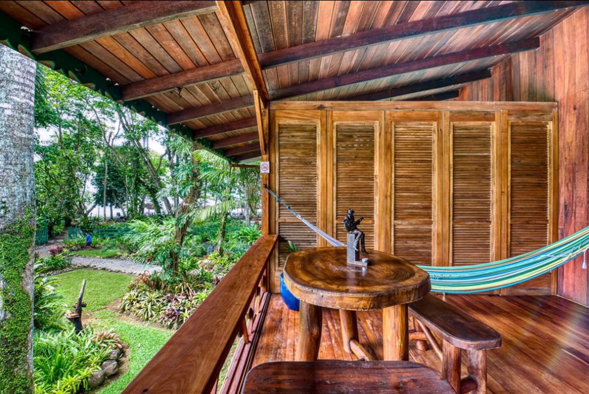 Double Queen Size Bed