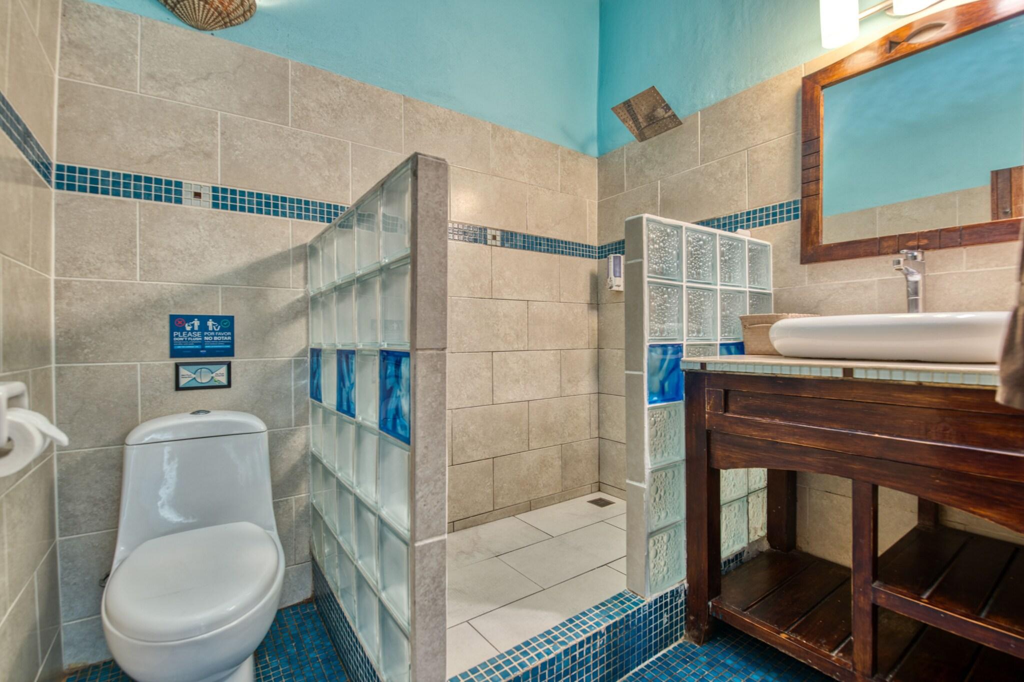 Cabin Queen Size Bed