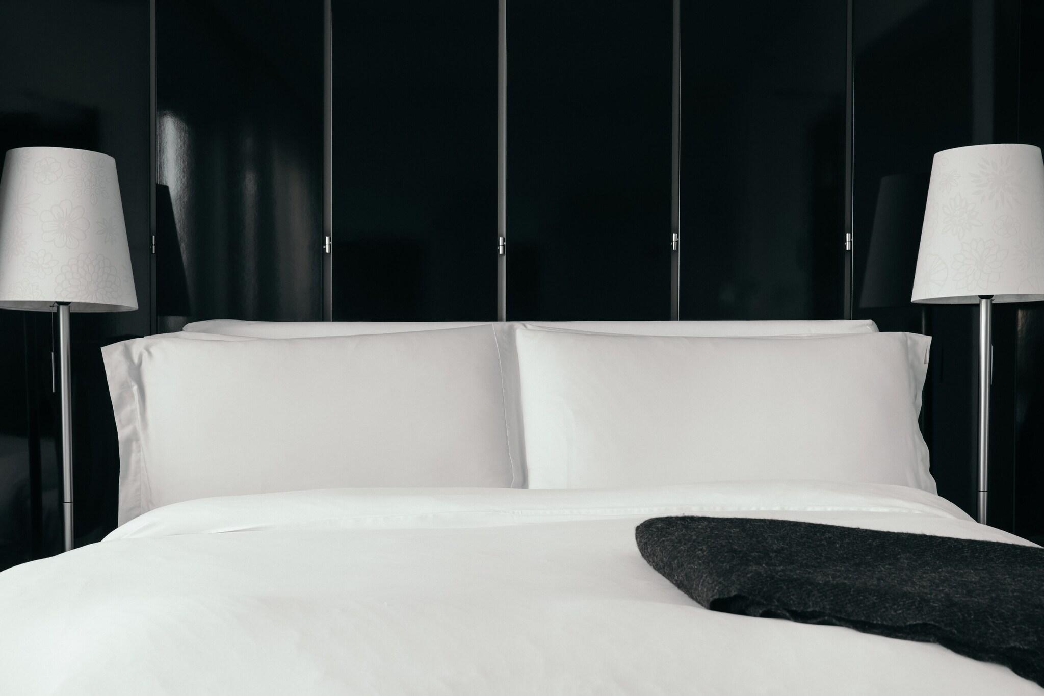 Double Queen Size Bed