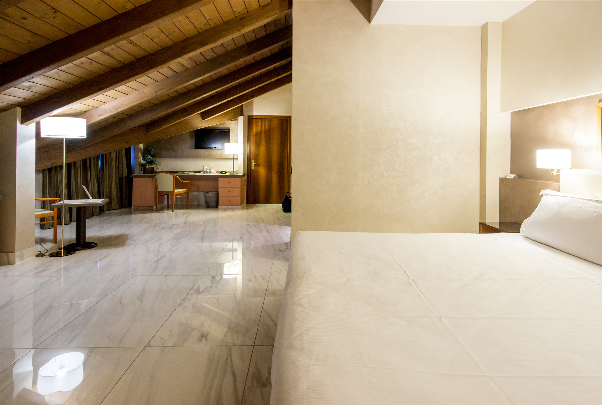 Double Single Superior