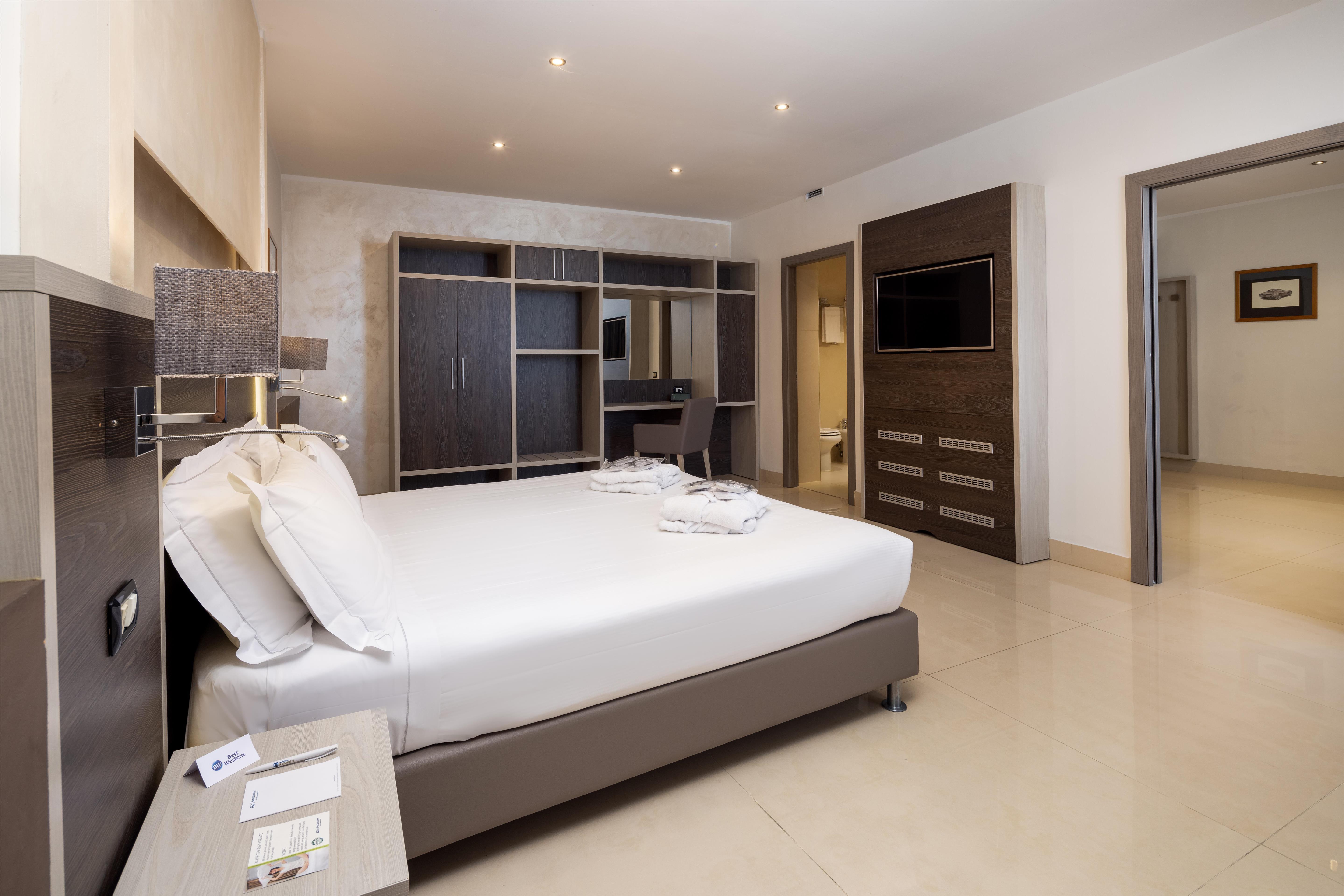 Suite Queen Size Bed