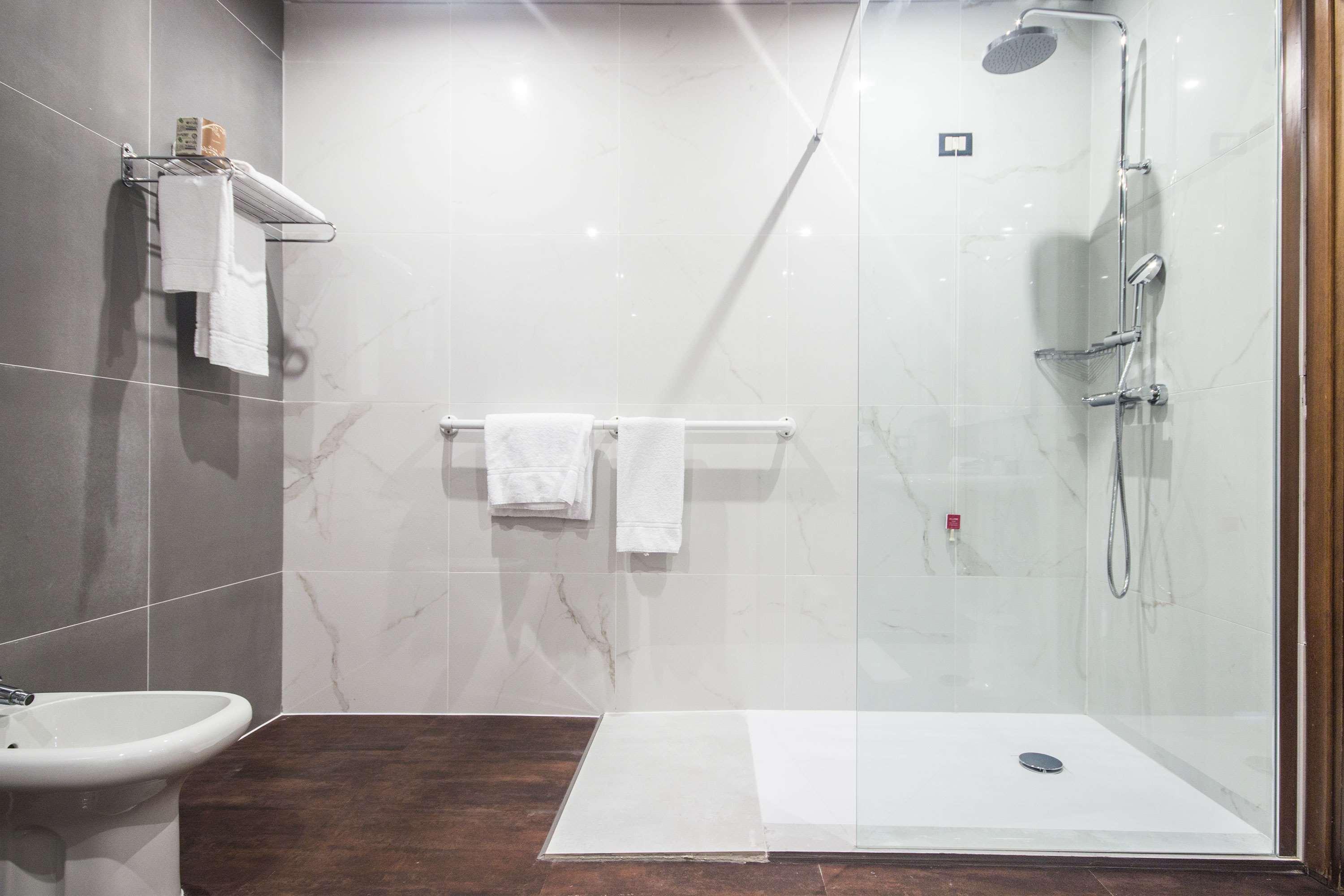 Double Queen Bed Non Smoking