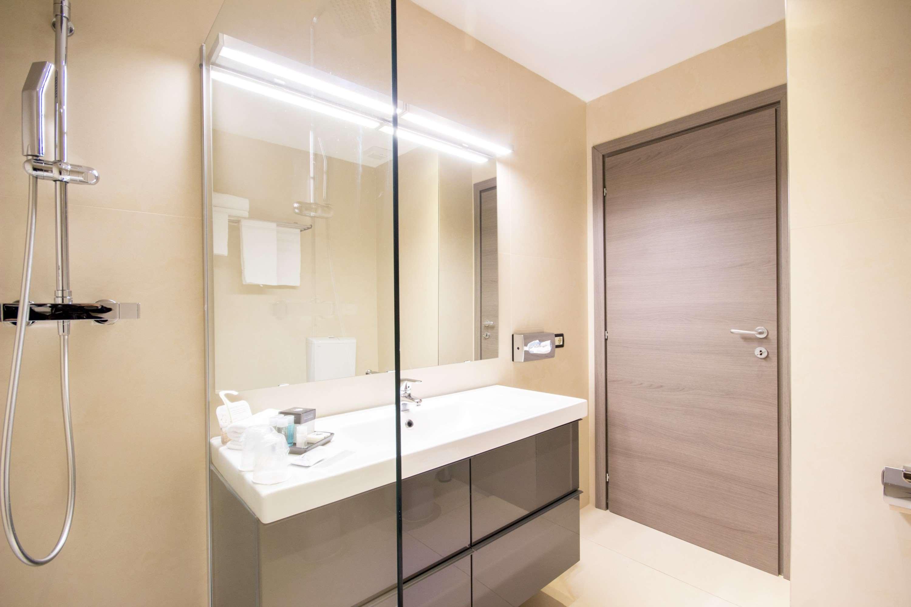 Suite Queen Size Bed