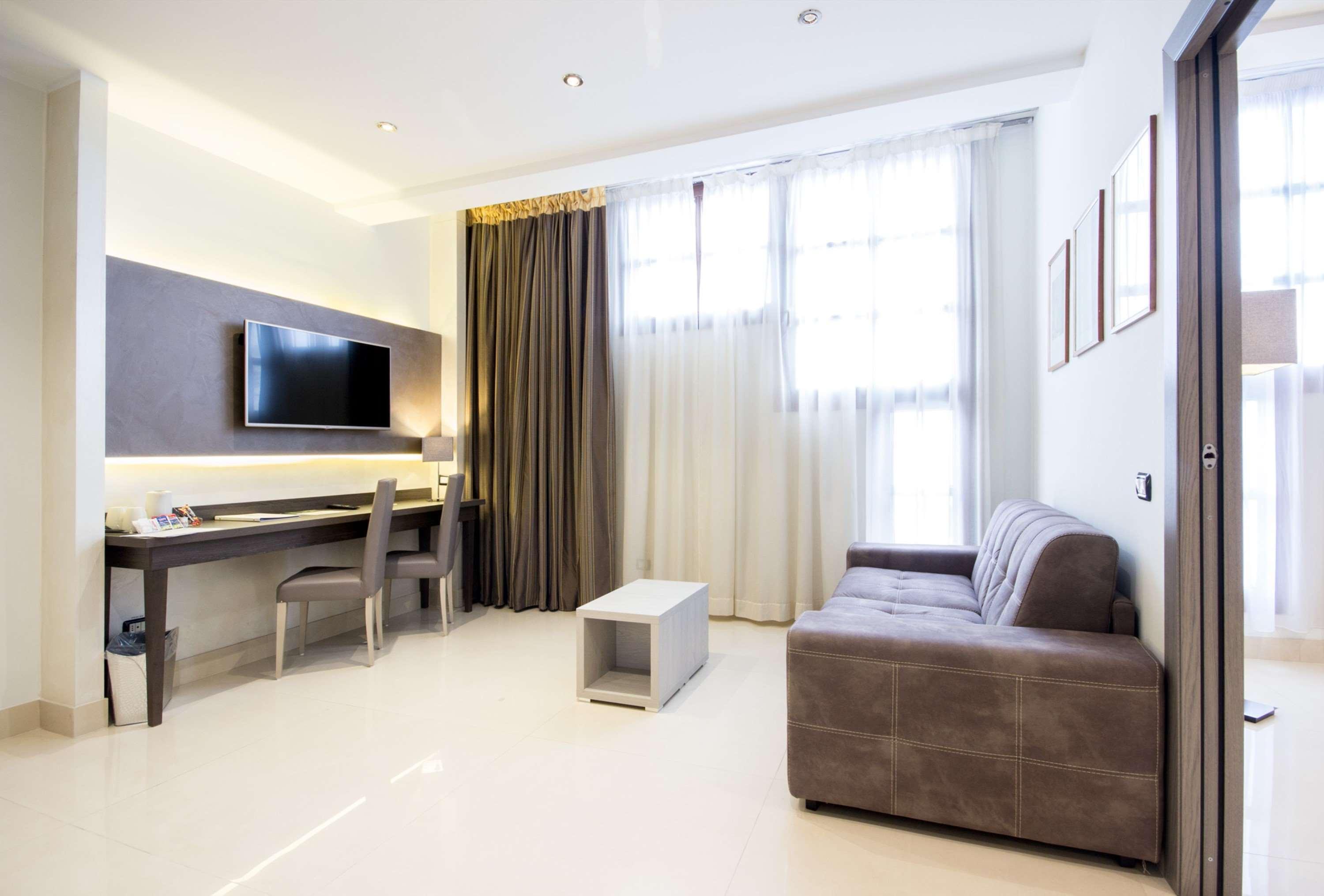 Suite Queen Size Bed