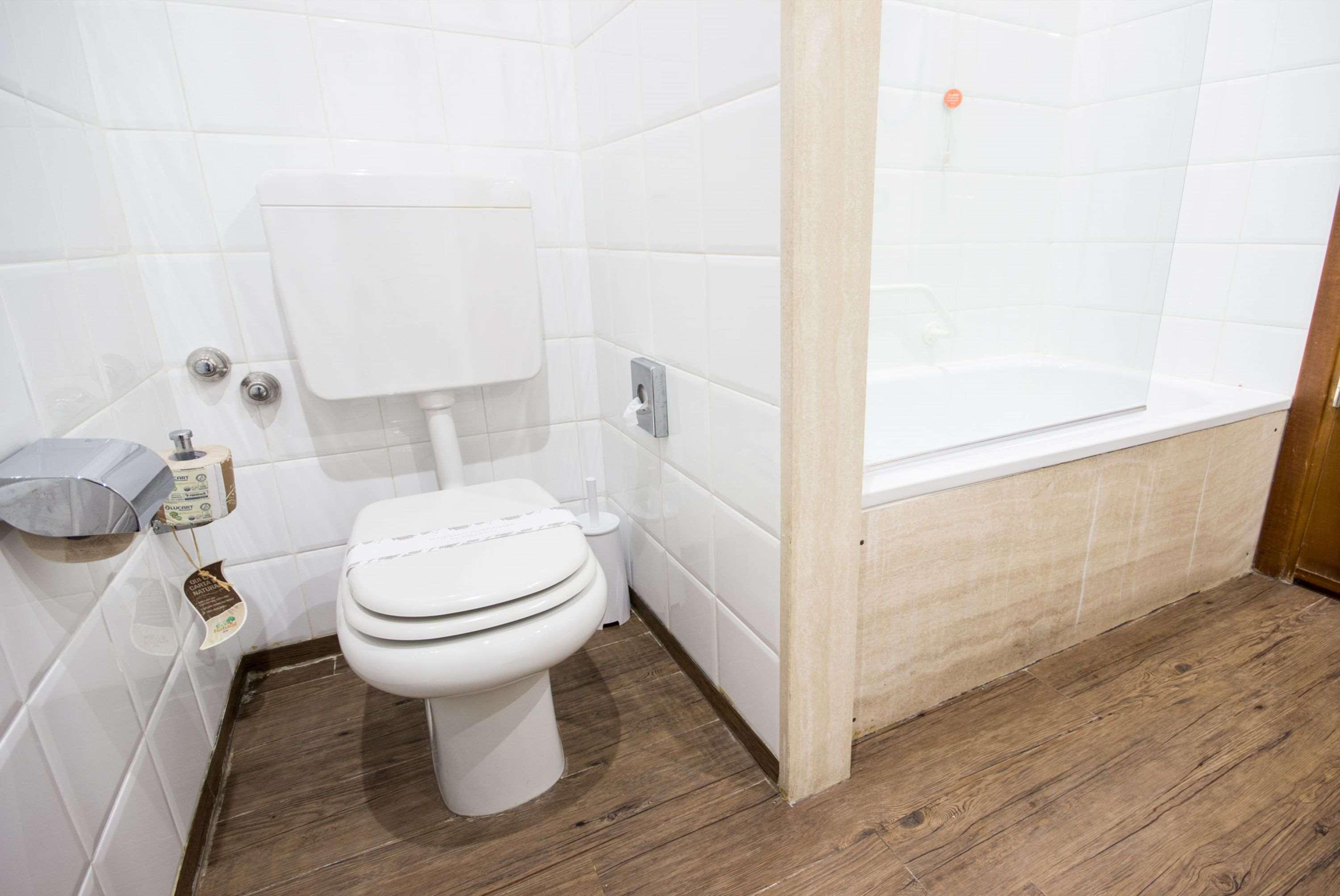 Double King Bed Non Smoking