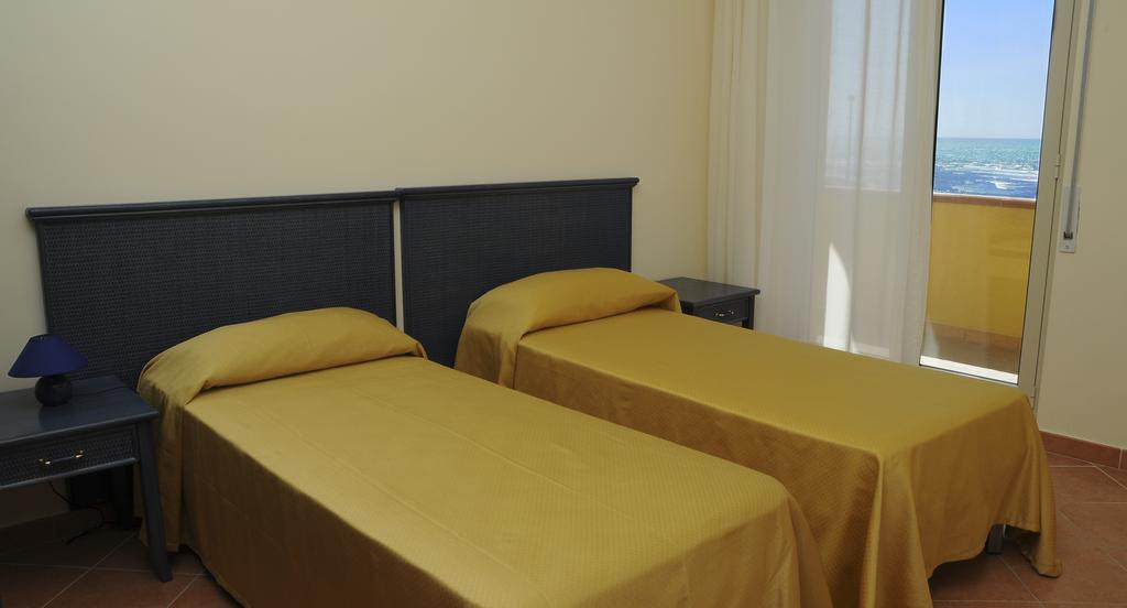 Apartment Capacity 4