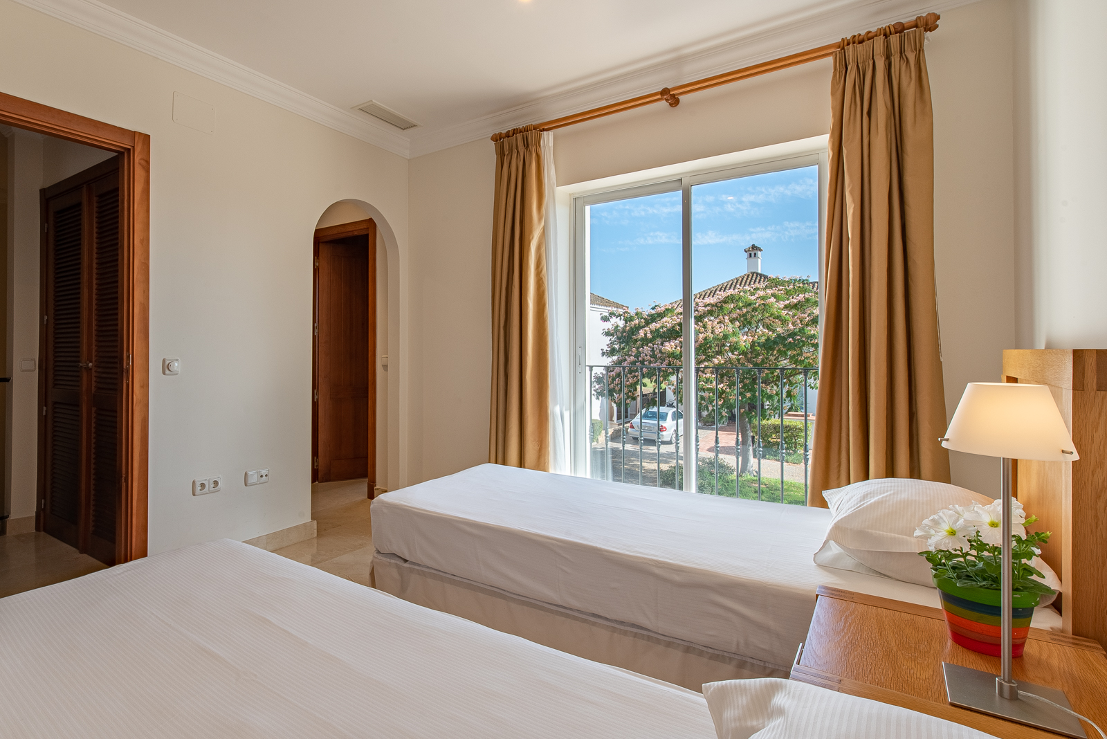 Chalet Capacity 4 Two Bedrooms