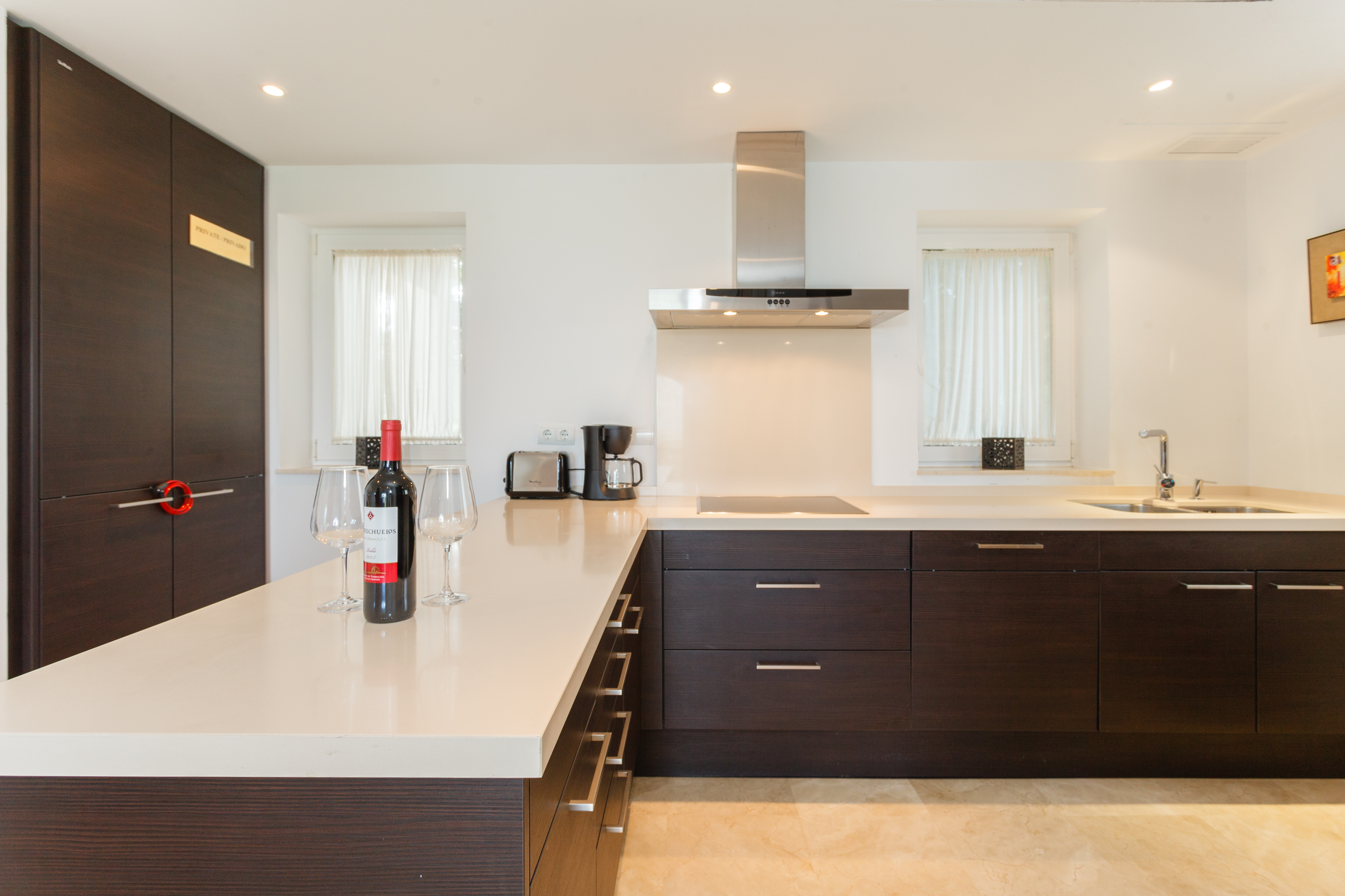 Villa Four Bedrooms Three Bathrooms