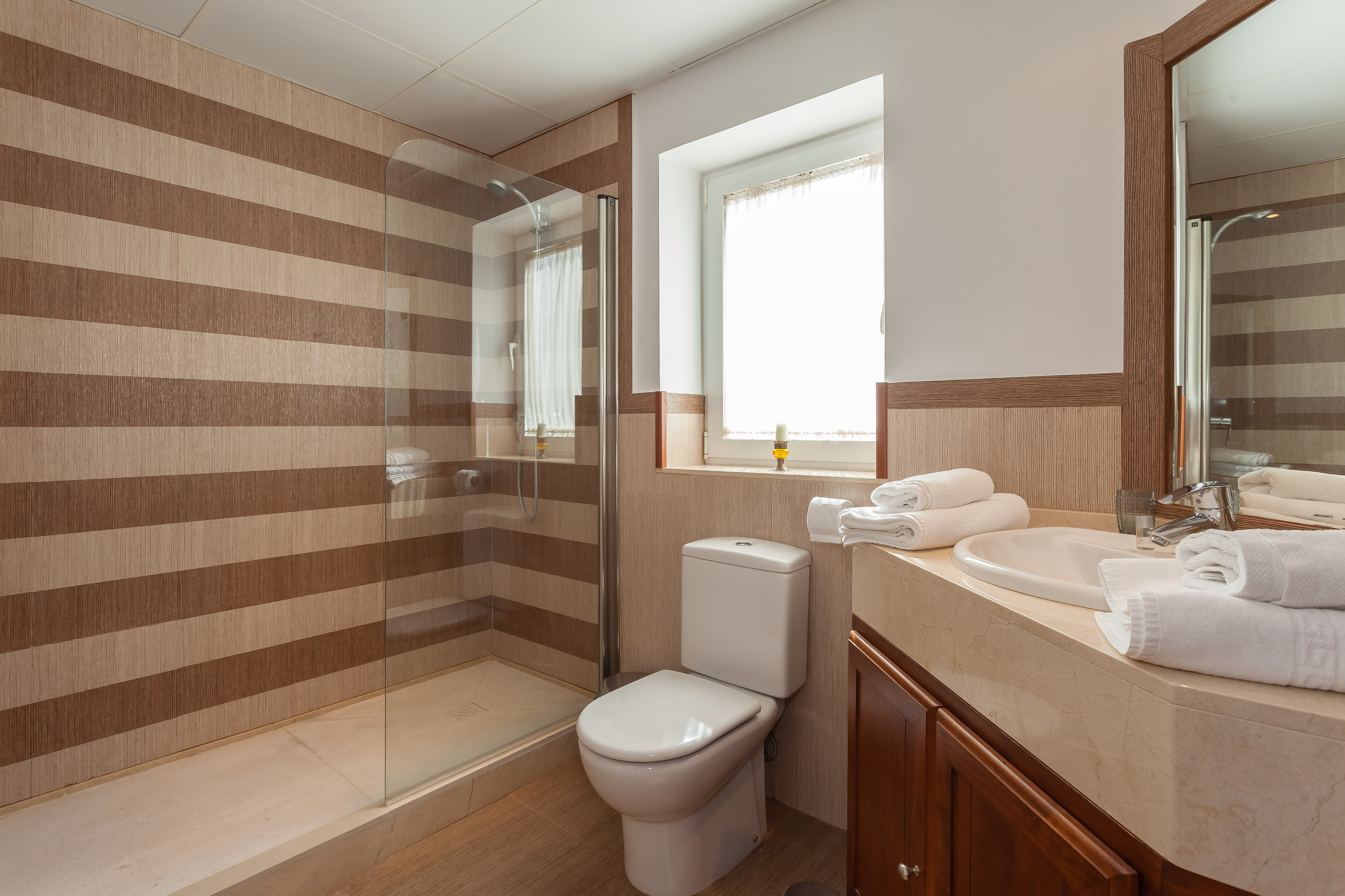 Villa Four Bedrooms Three Bathrooms