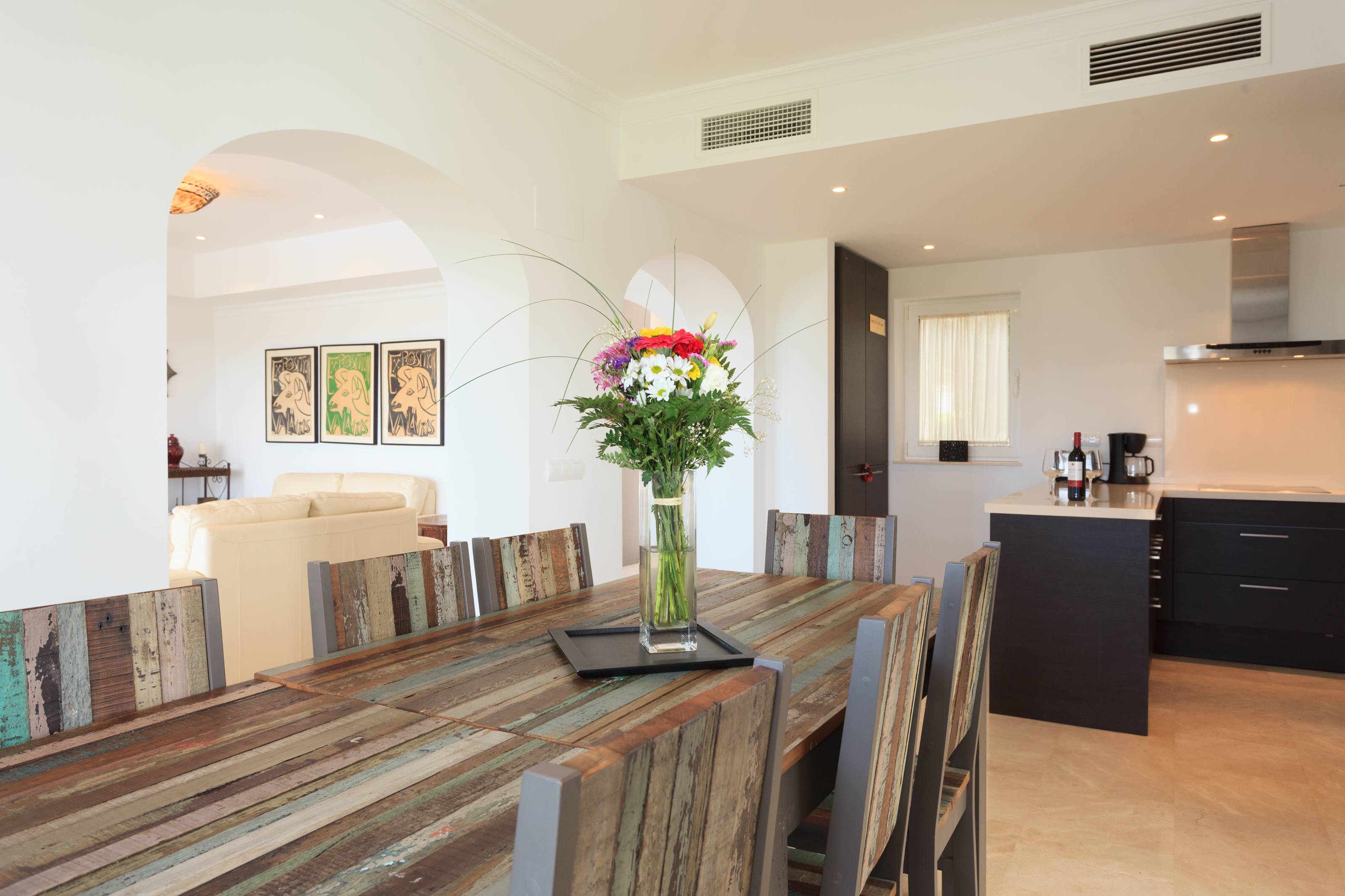 Villa Four Bedrooms Three Bathrooms