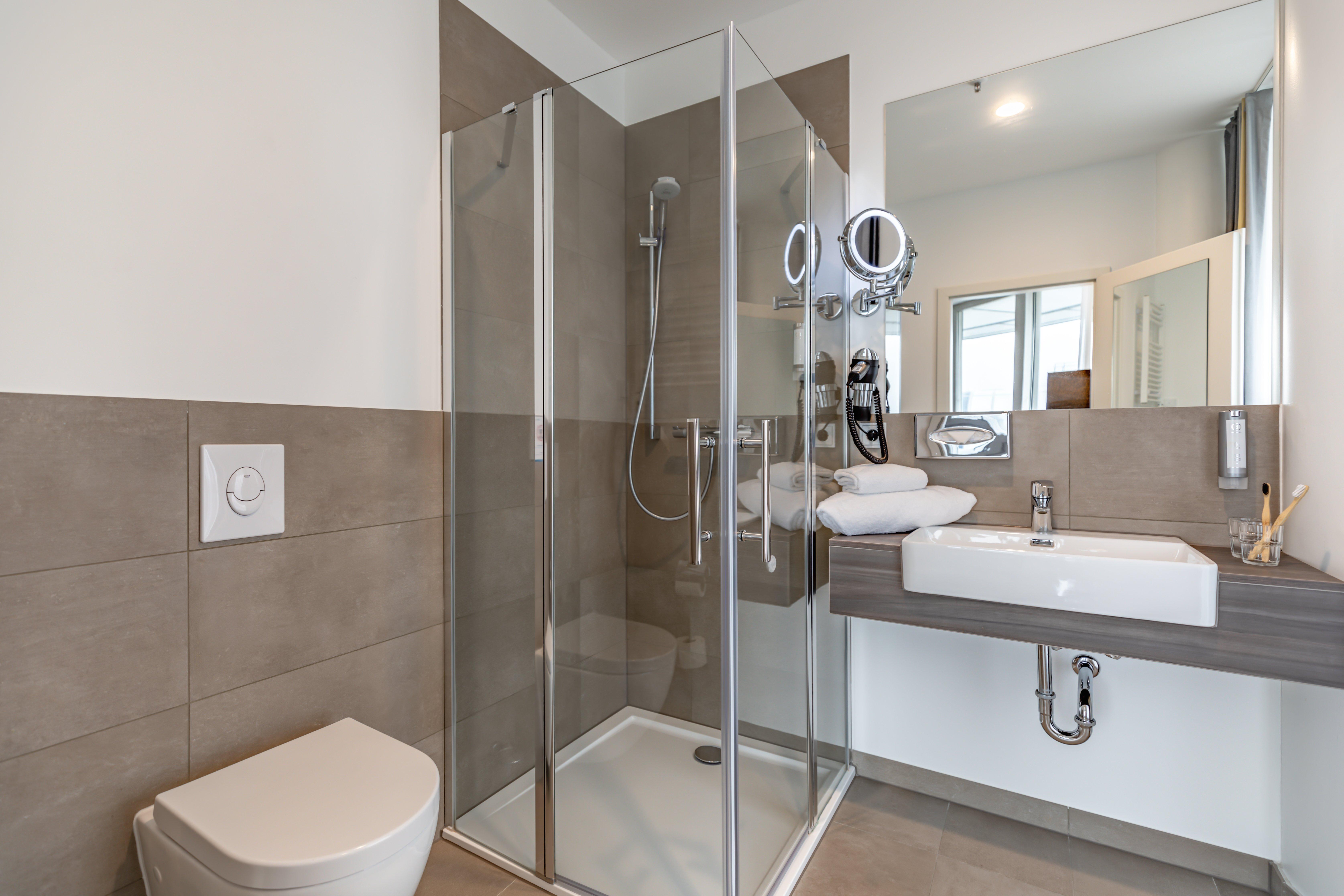 Double Queen Size Bed