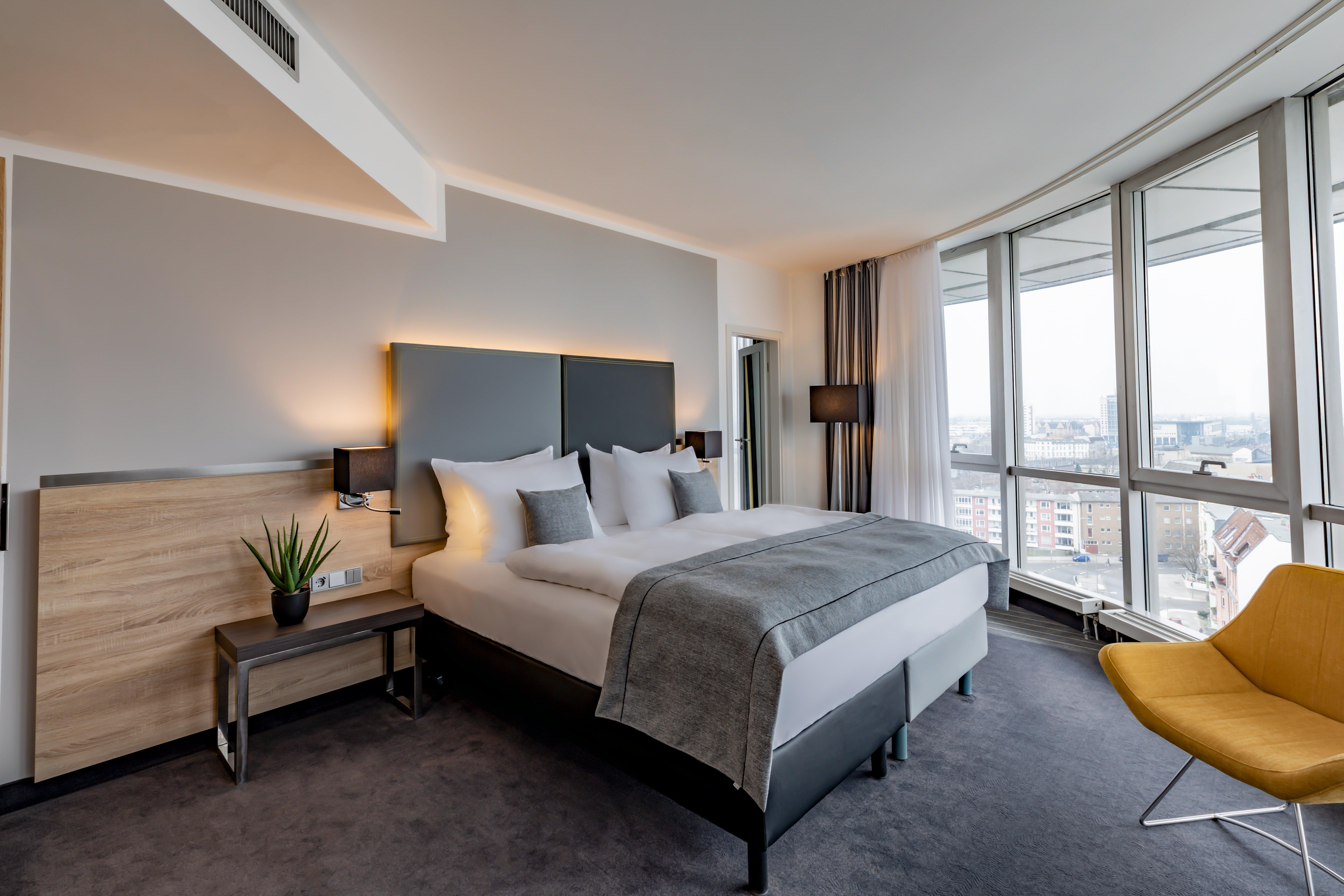 Double Queen Size Bed