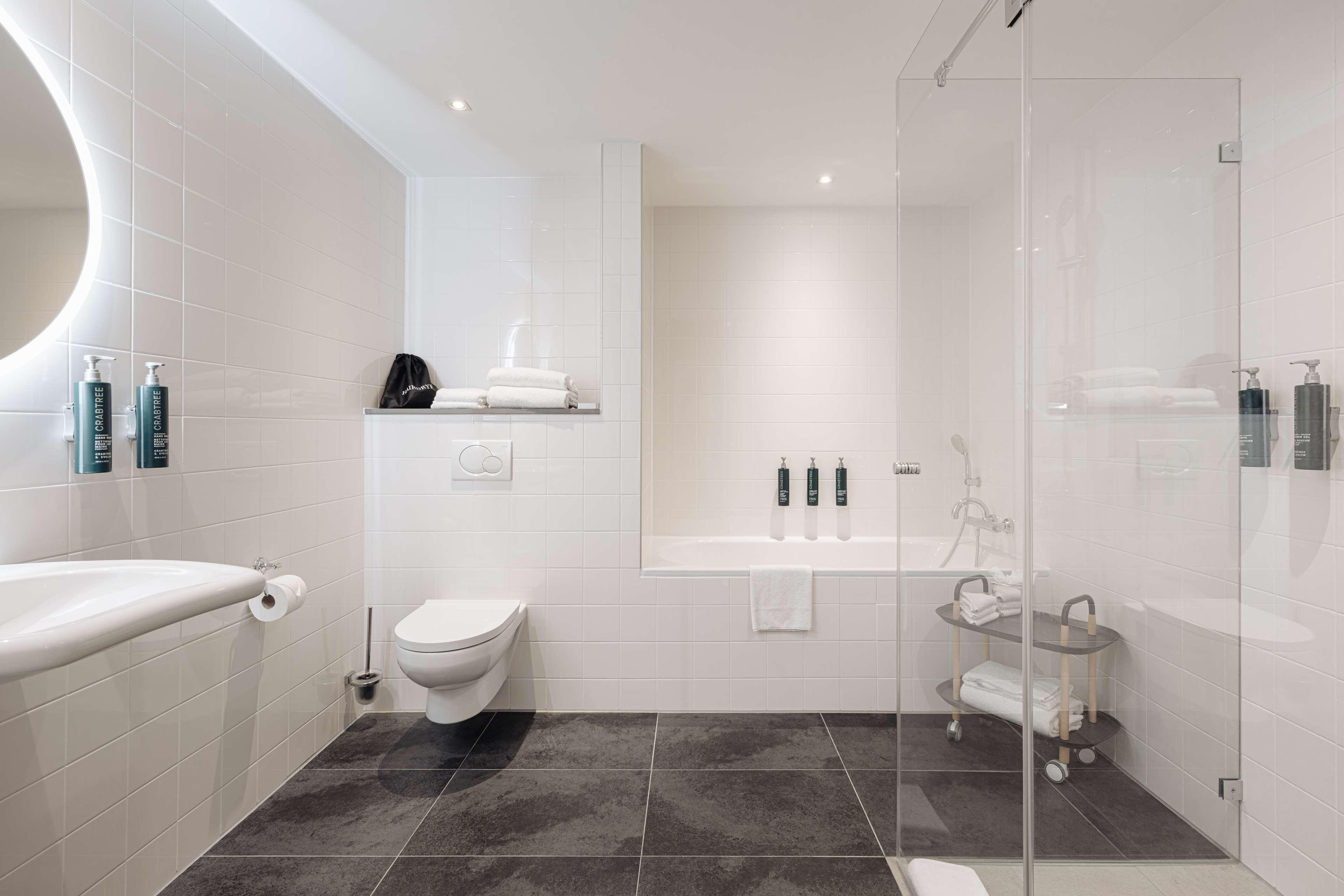 Family Room Connecting Room