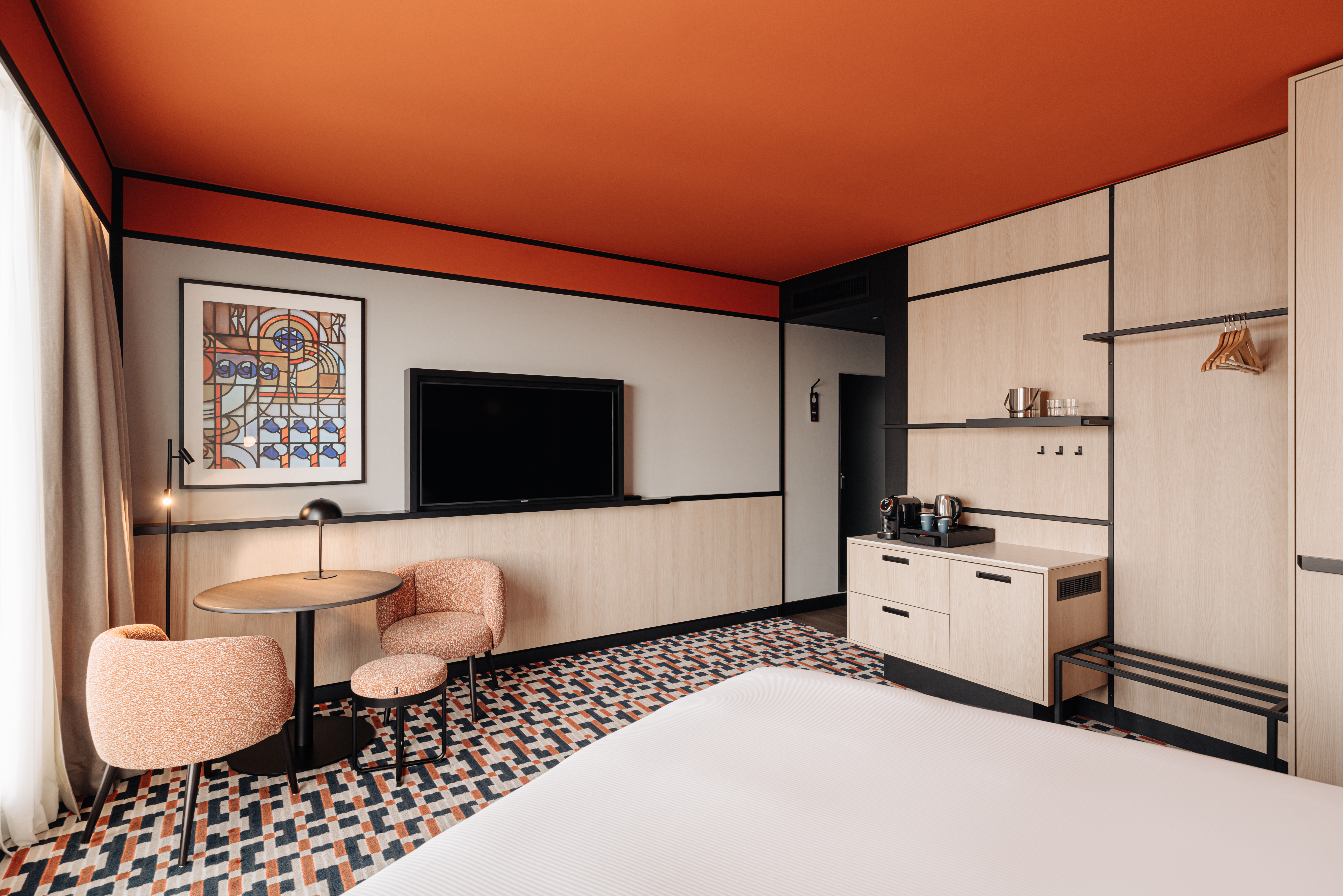 Double City View King Bed