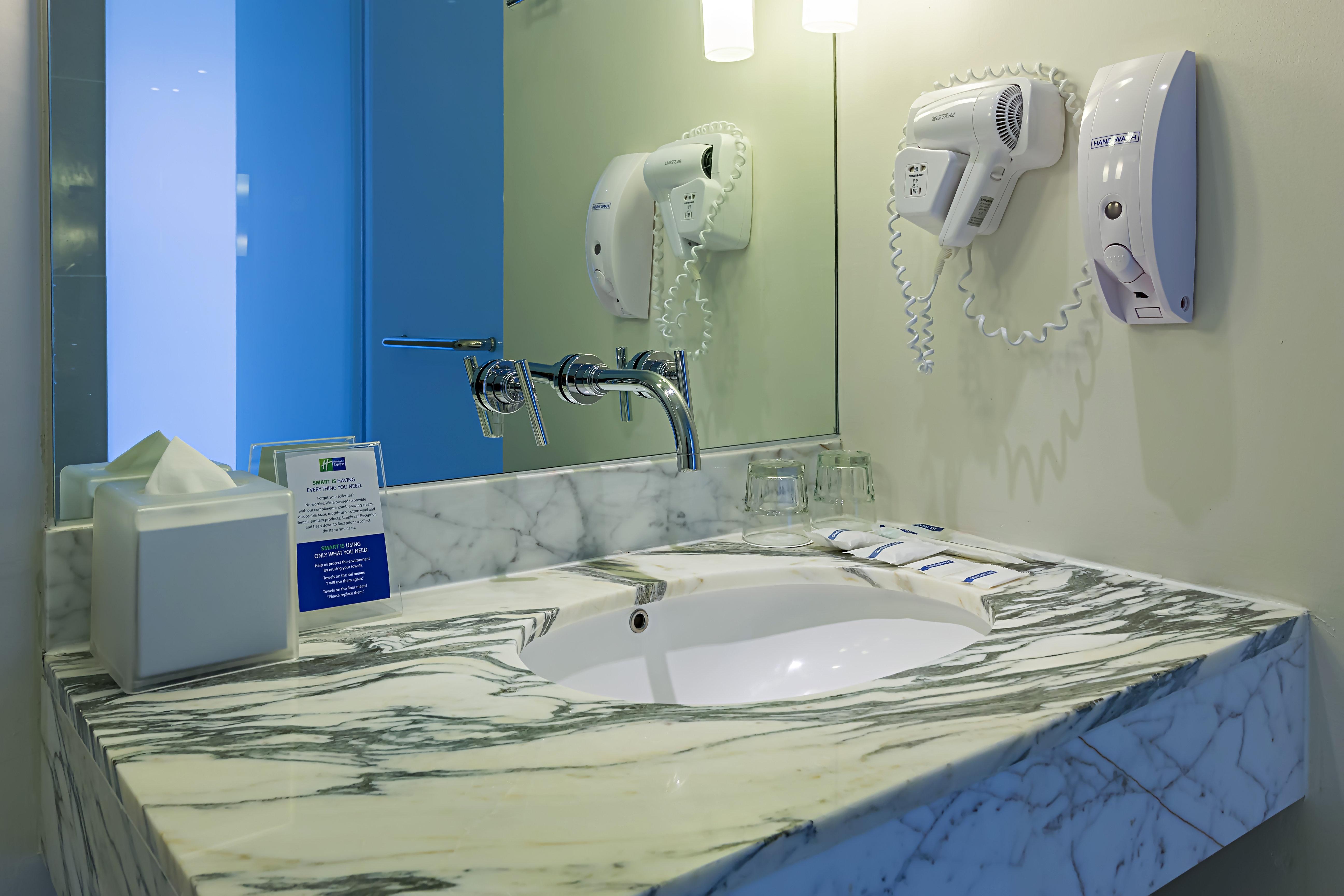 Double Queen Size Bed