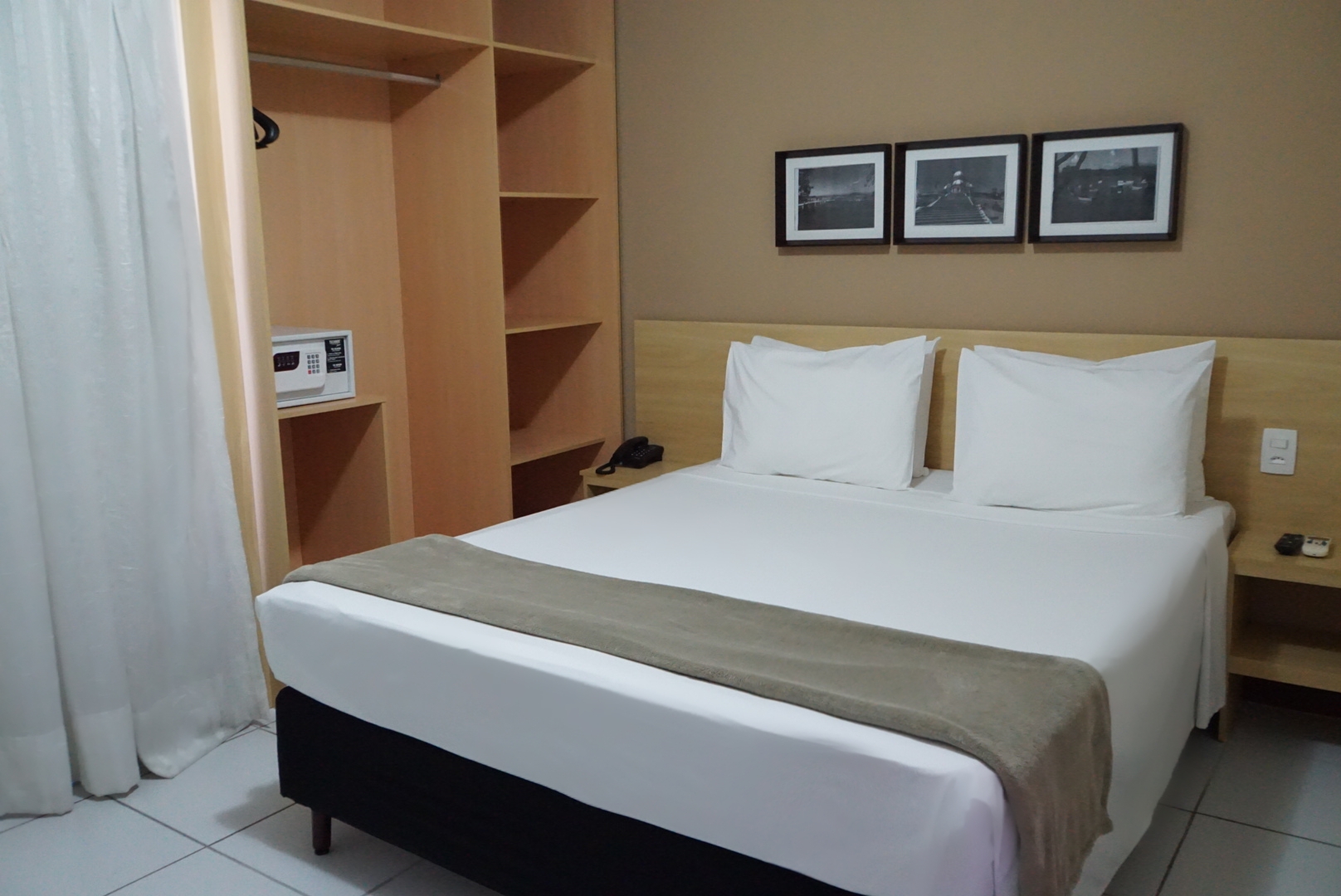 Double Superior Queen Bed