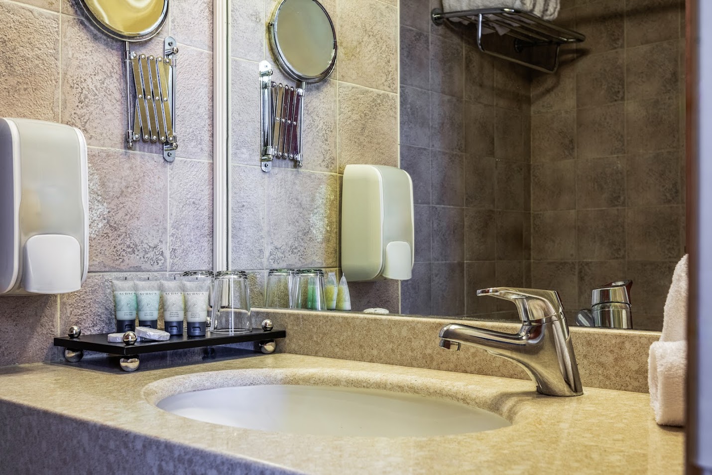 Double or Twin Standard