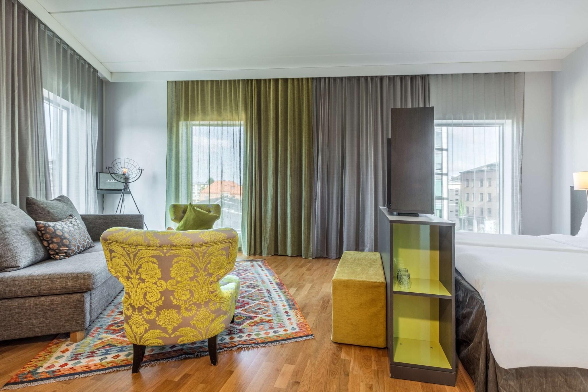 Junior Suite King Size Bed