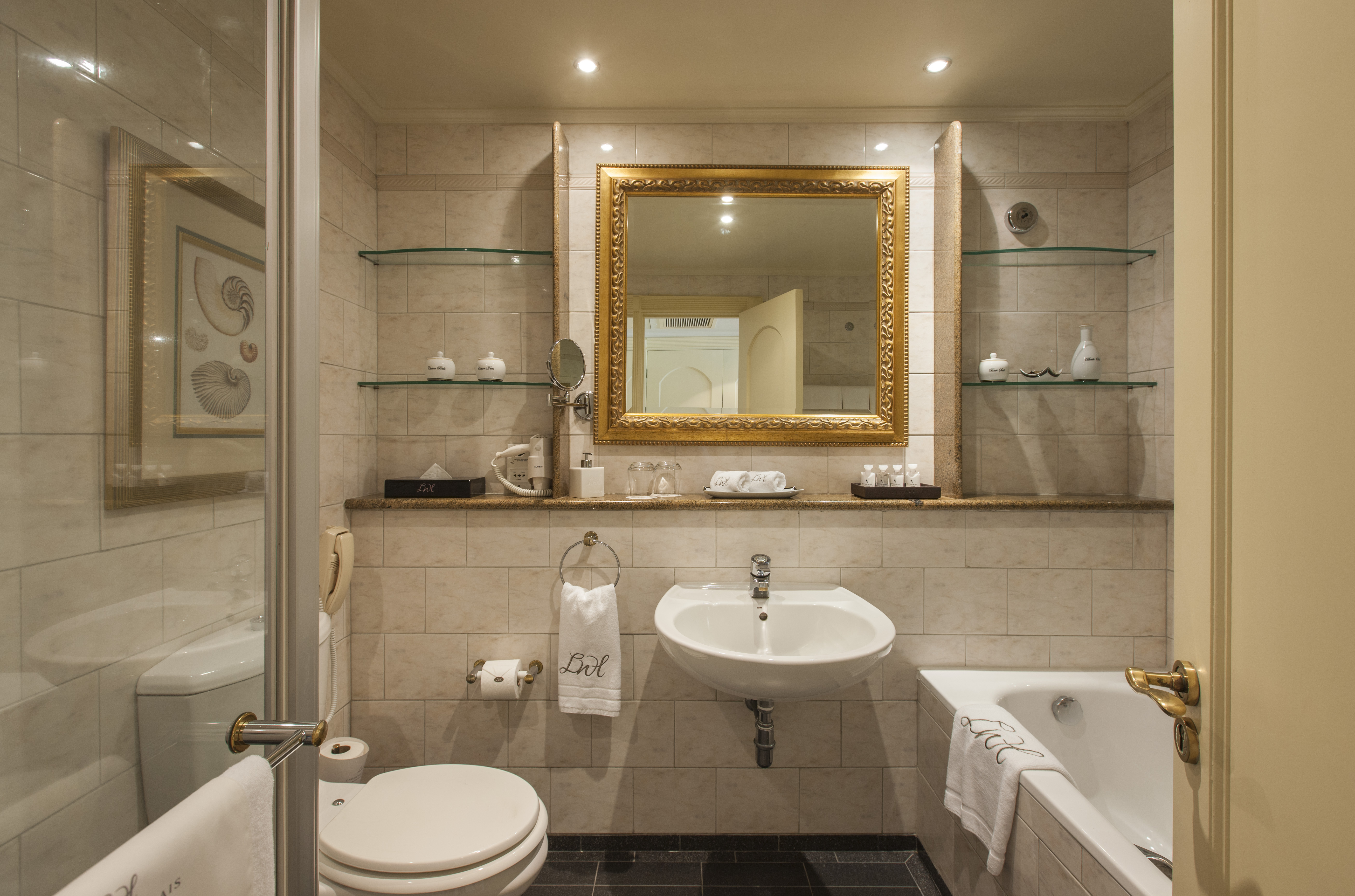 Double Club Executive