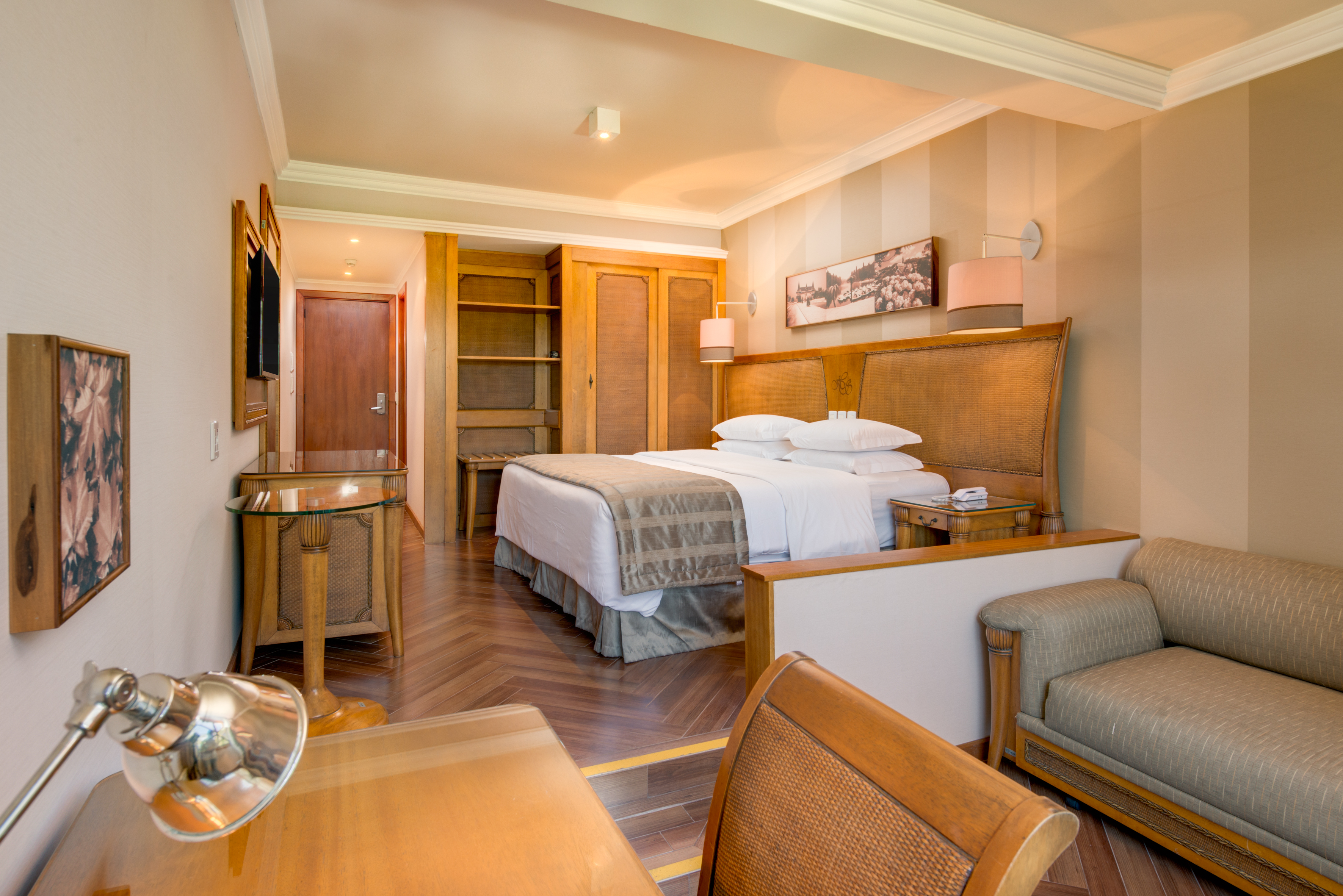 Family Room Capacity 3