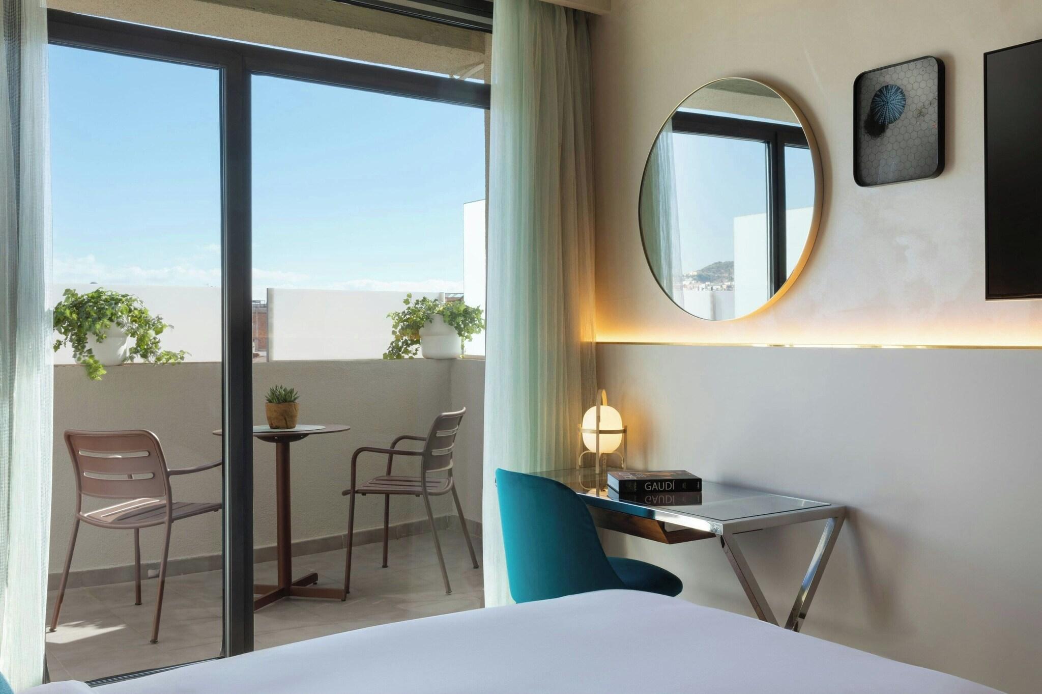 Double Superior with Views