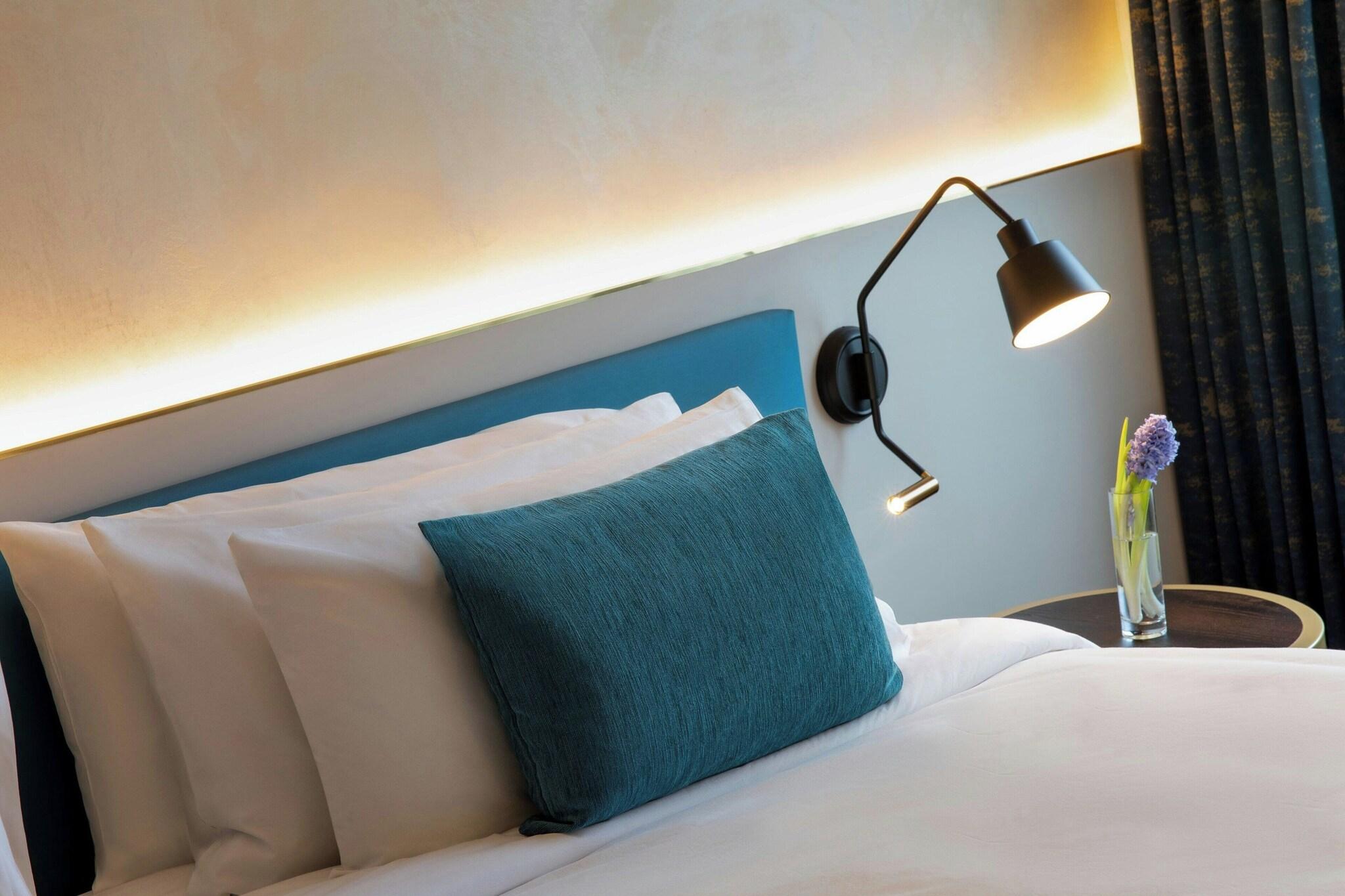 Double Superior with Views