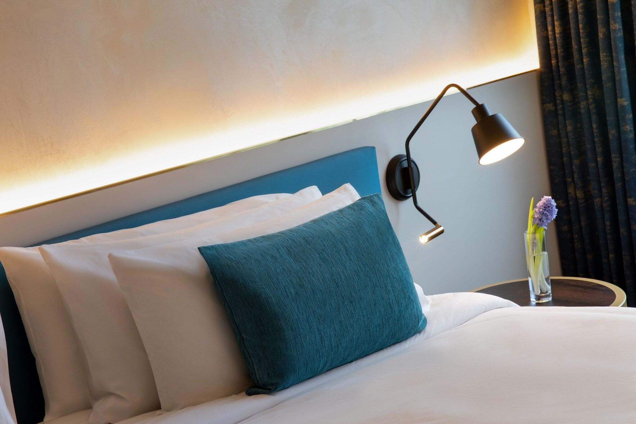 Double Superior with Views