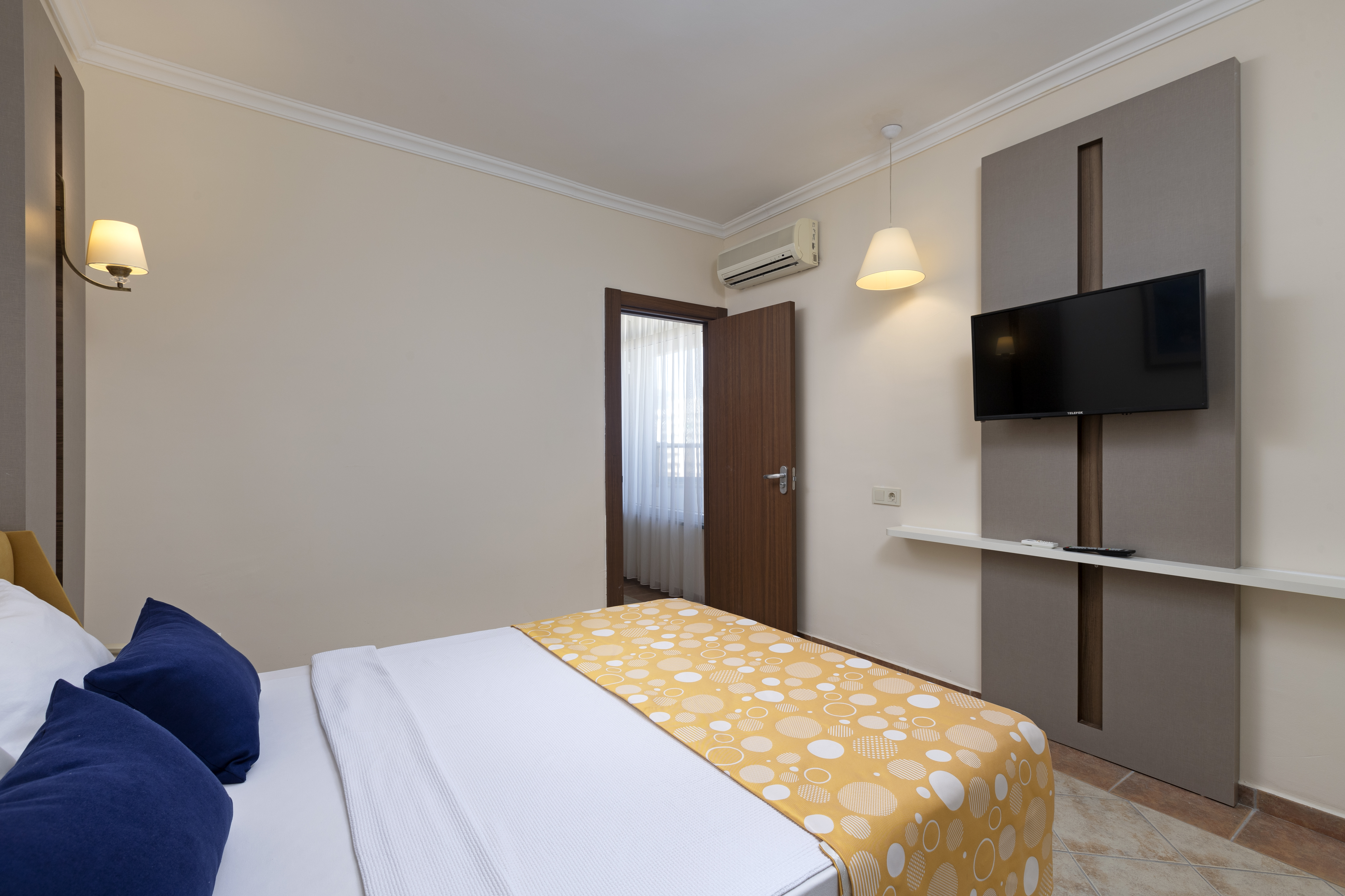 Family Room Side Sea View