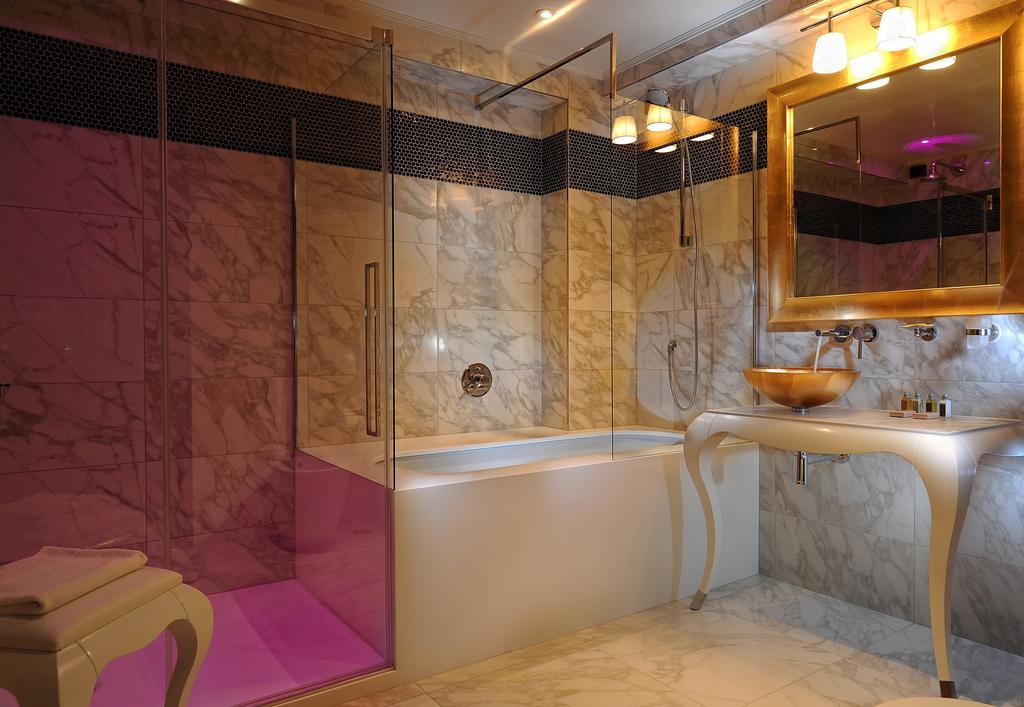 Double Single Superior