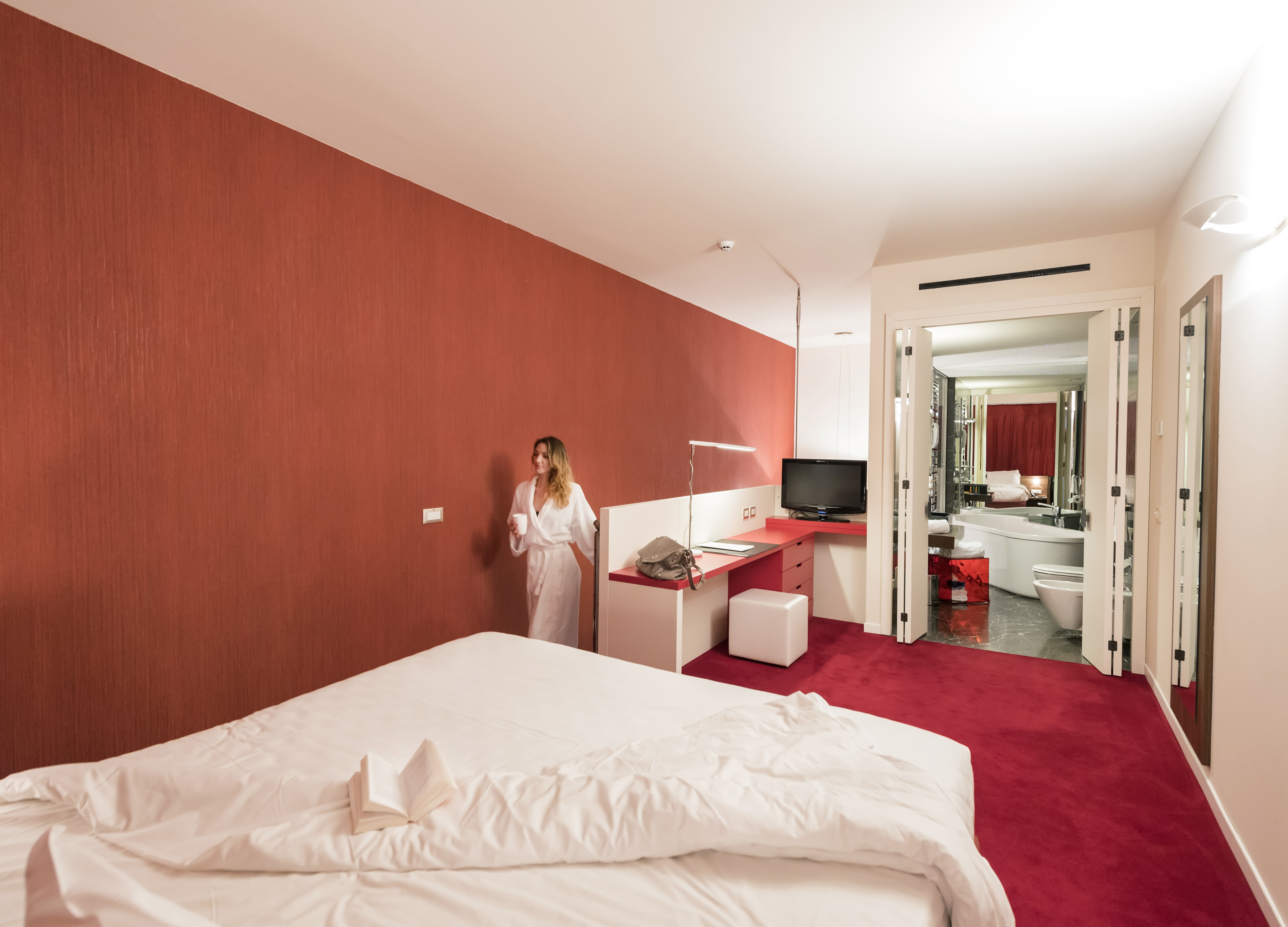 Junior Suite King Size Bed