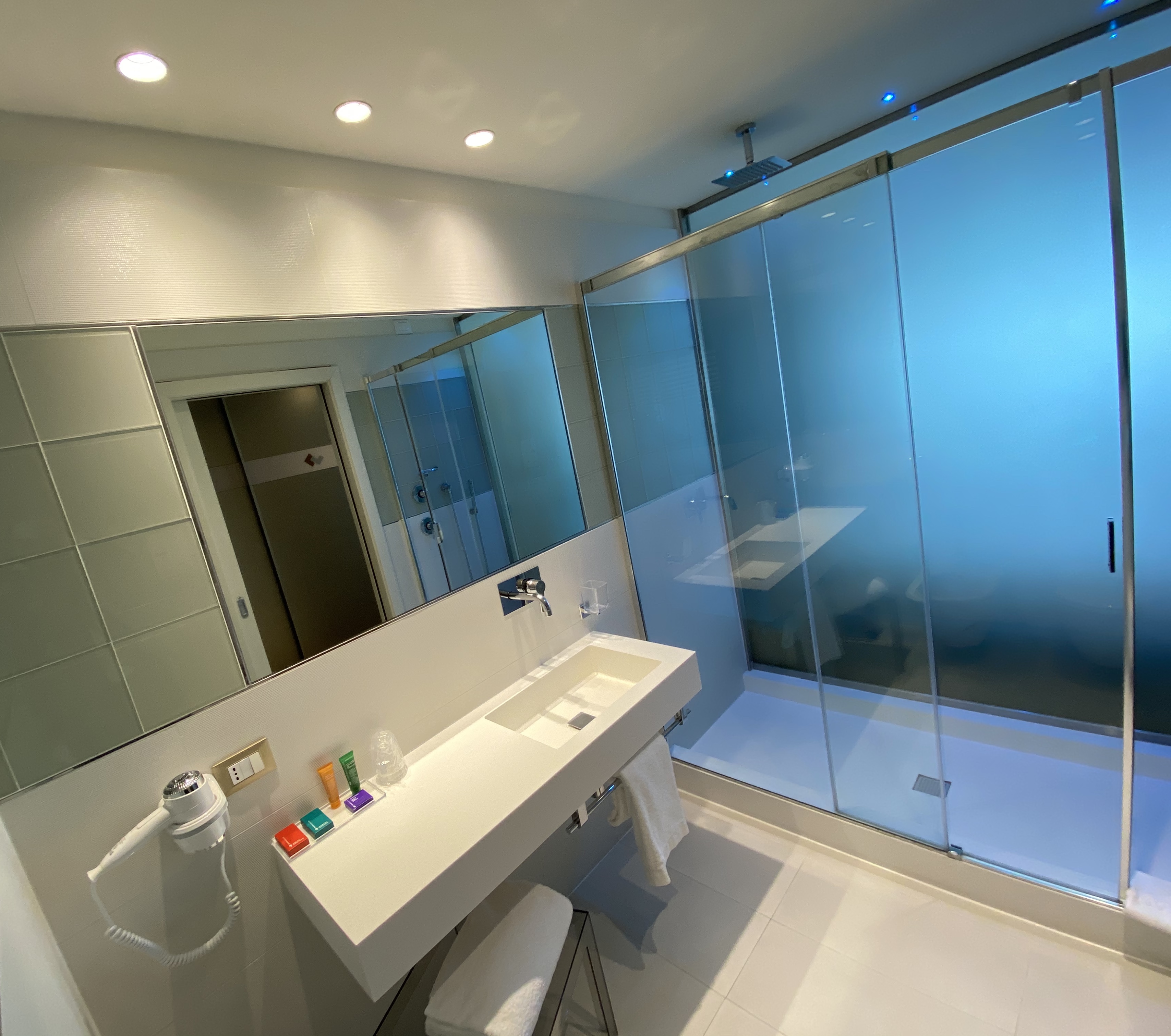 Double King Size Bed